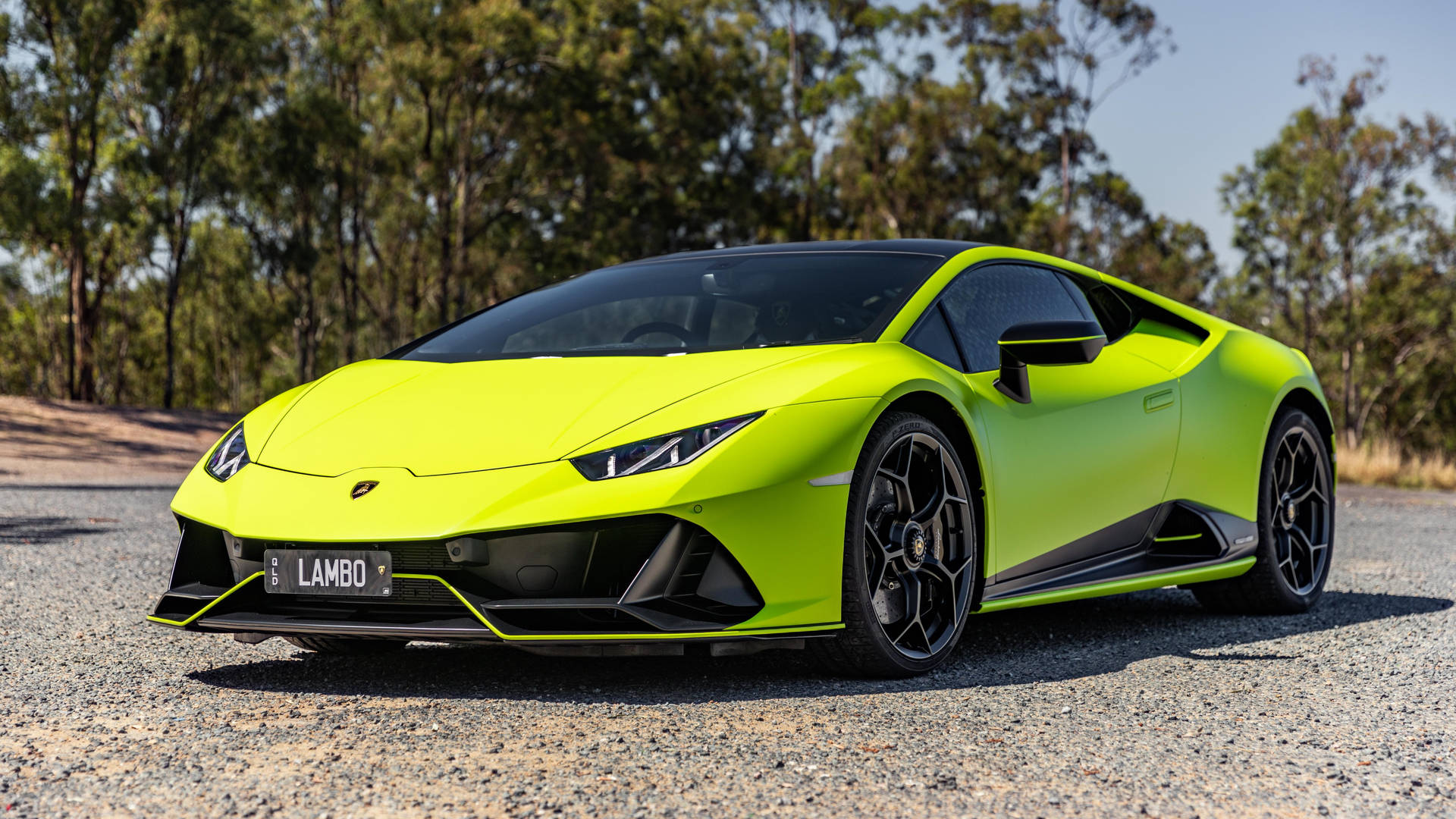 Imagen 4K de laptop de un Lamborghini Huracán