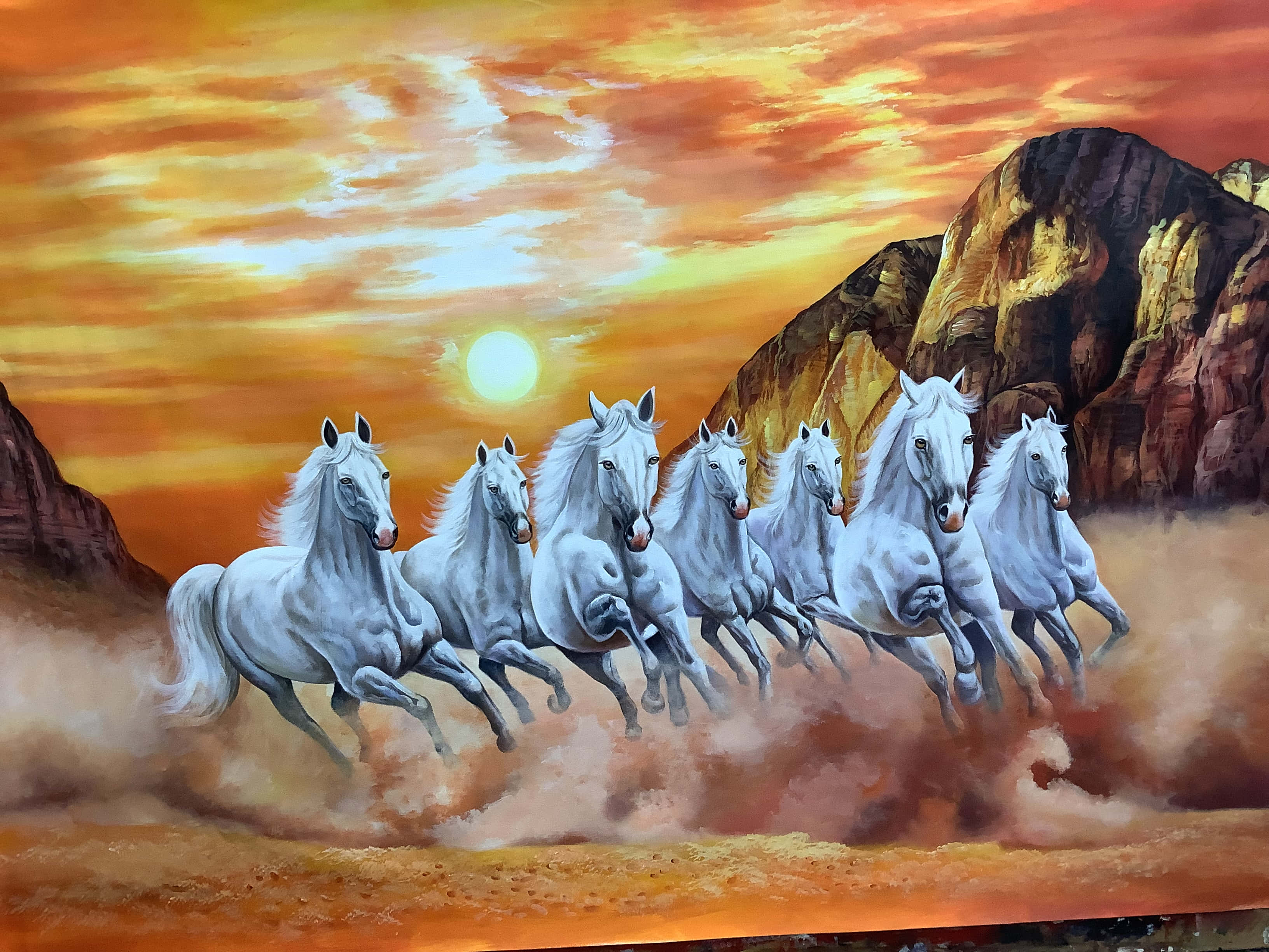 7 Caballos Blancos Corriendo por la Montaña Fondos de pantalla