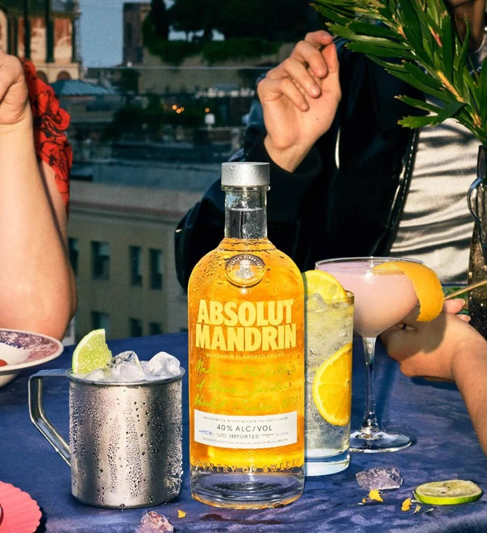 Absolut Mandarin Vodka con Cóctel de Limón Cítrico Fondos de pantalla