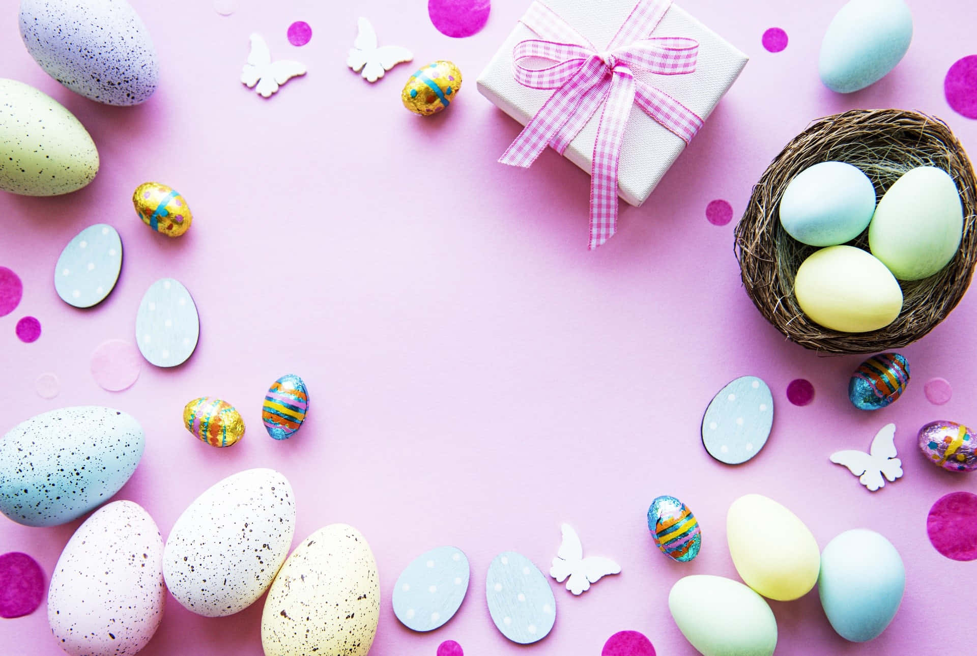 Adorables conejitos de Pascua con huevos coloridos y flores Fondos de pantalla