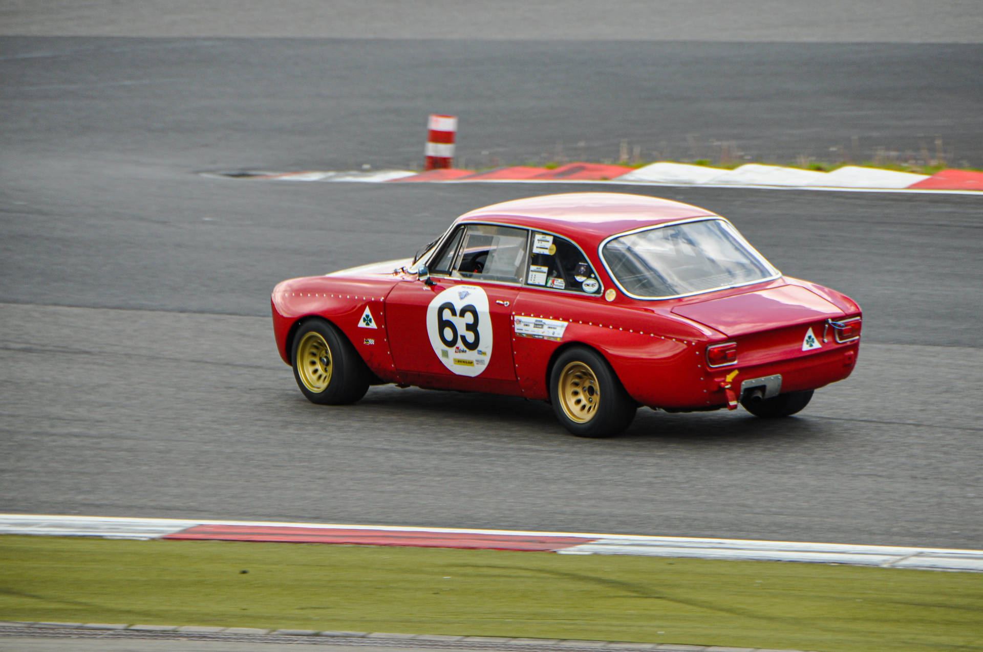 Fondo de pantalla del automóvil coupé Alfa Romeo Giulia GTA Corsa.