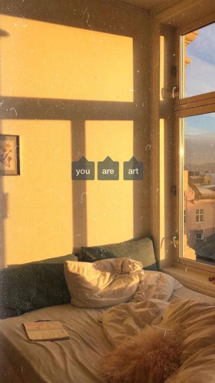 Ambiente Cálido en una Habitación Amarilla Estética Fondos de pantalla