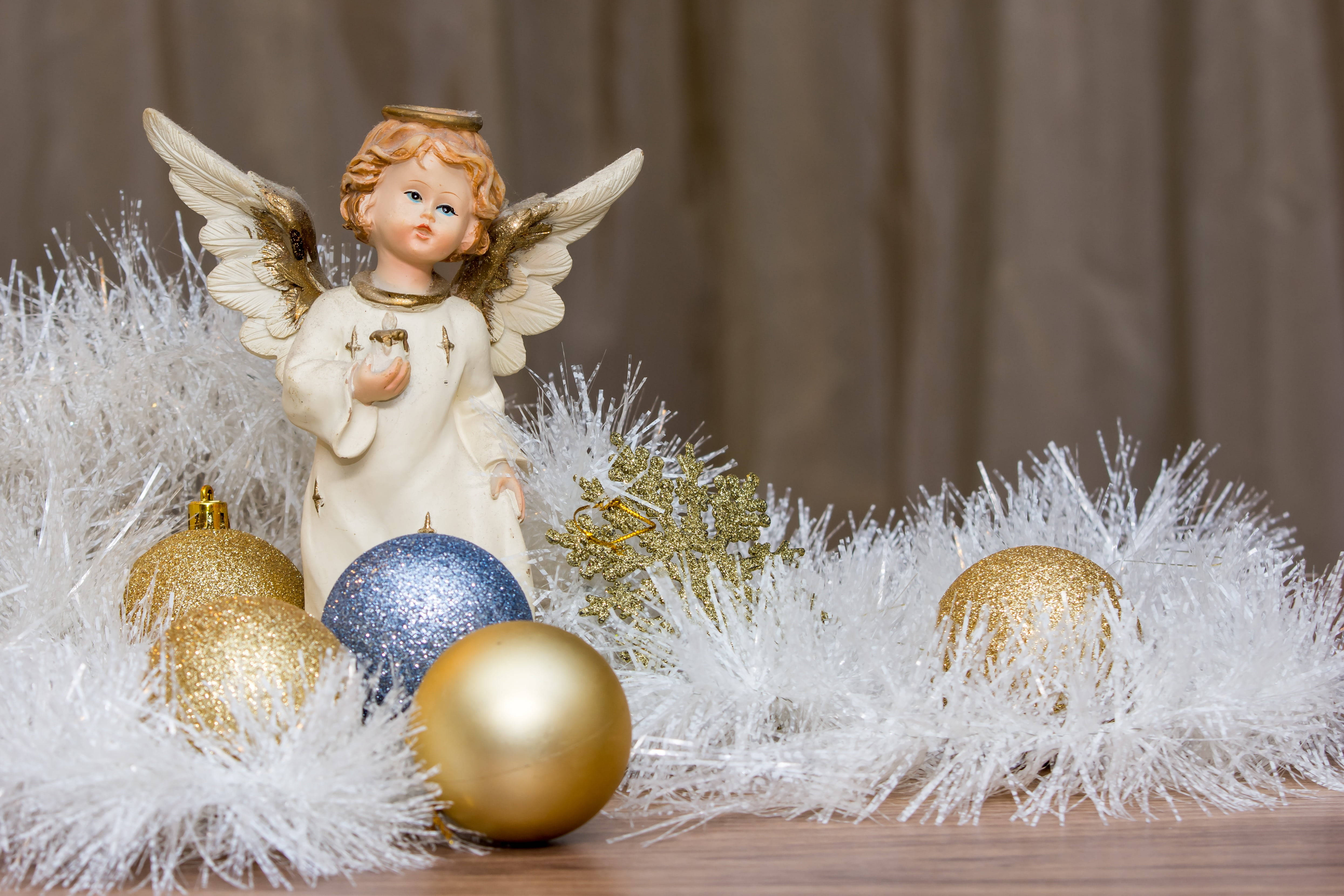 Ángel Navideño con Bolas y Escarcha Fondos de pantalla
