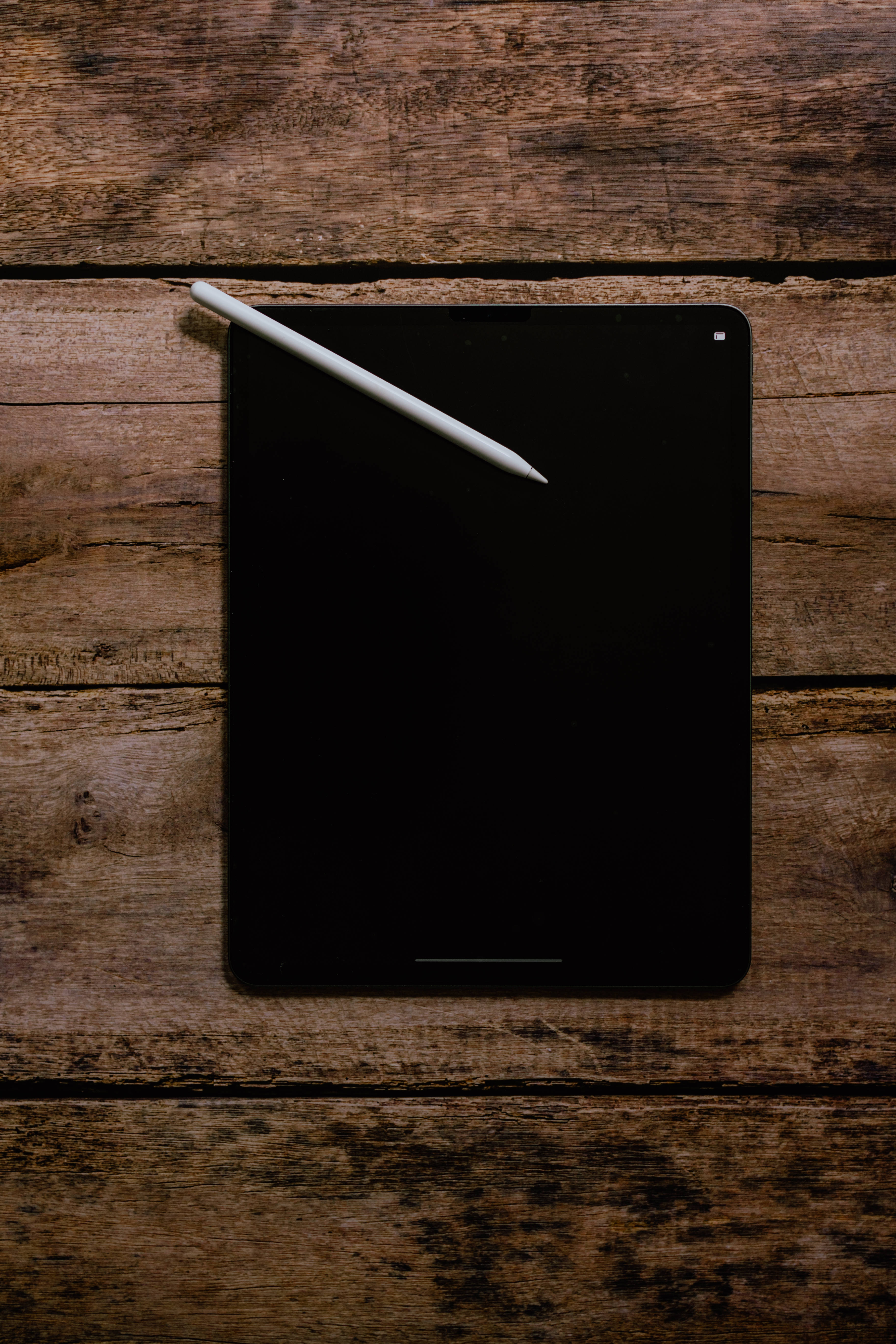 Apple iPad Pro Sobre Madera Fondos de pantalla