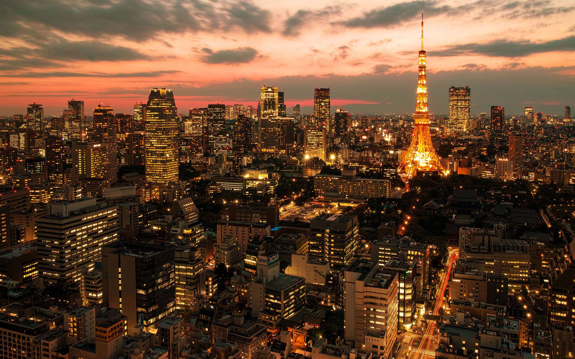 Atardecer dorado en la Torre de Tokio Fondos de pantalla