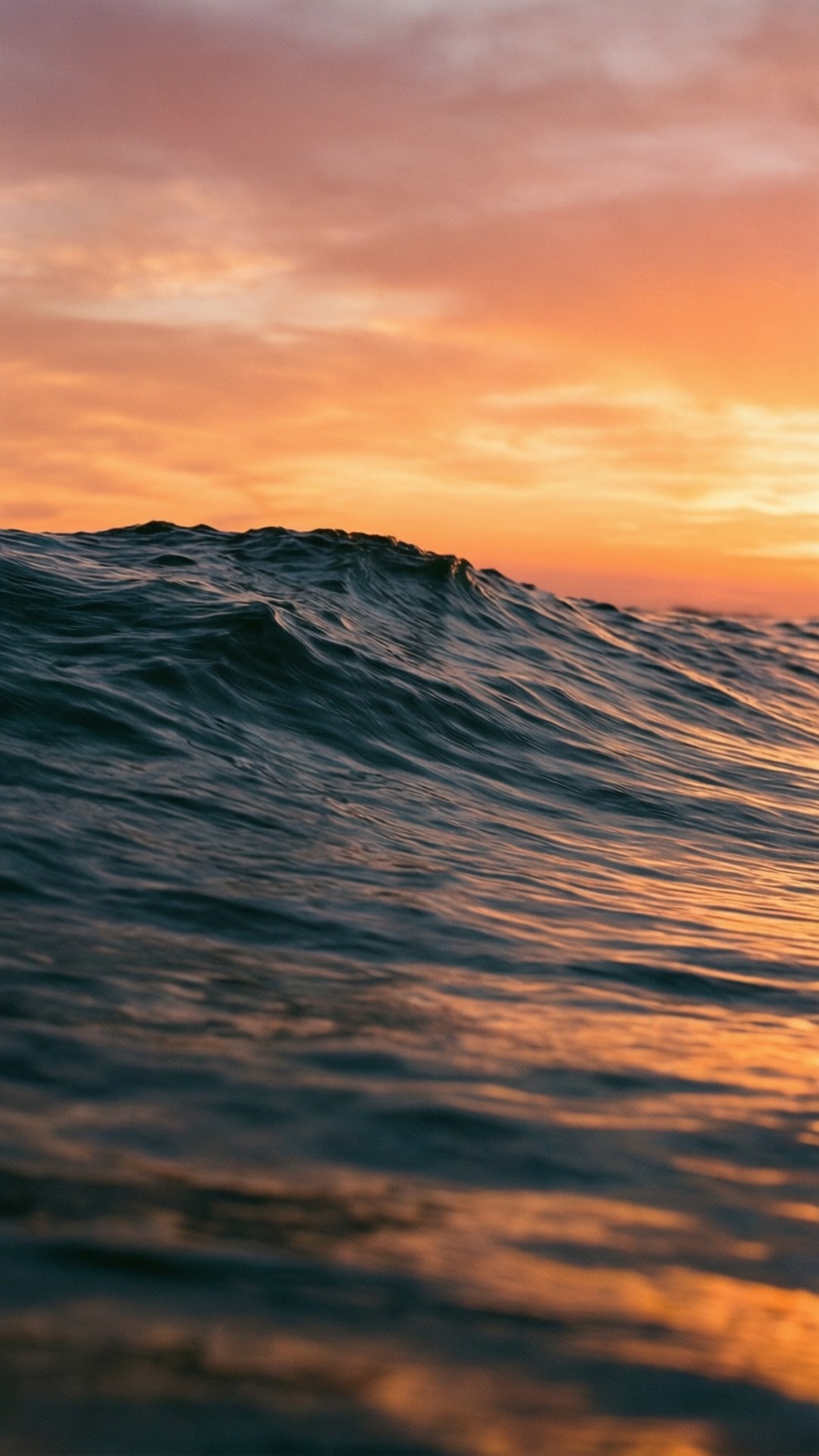 Atardecer en las Olas Fondos de pantalla