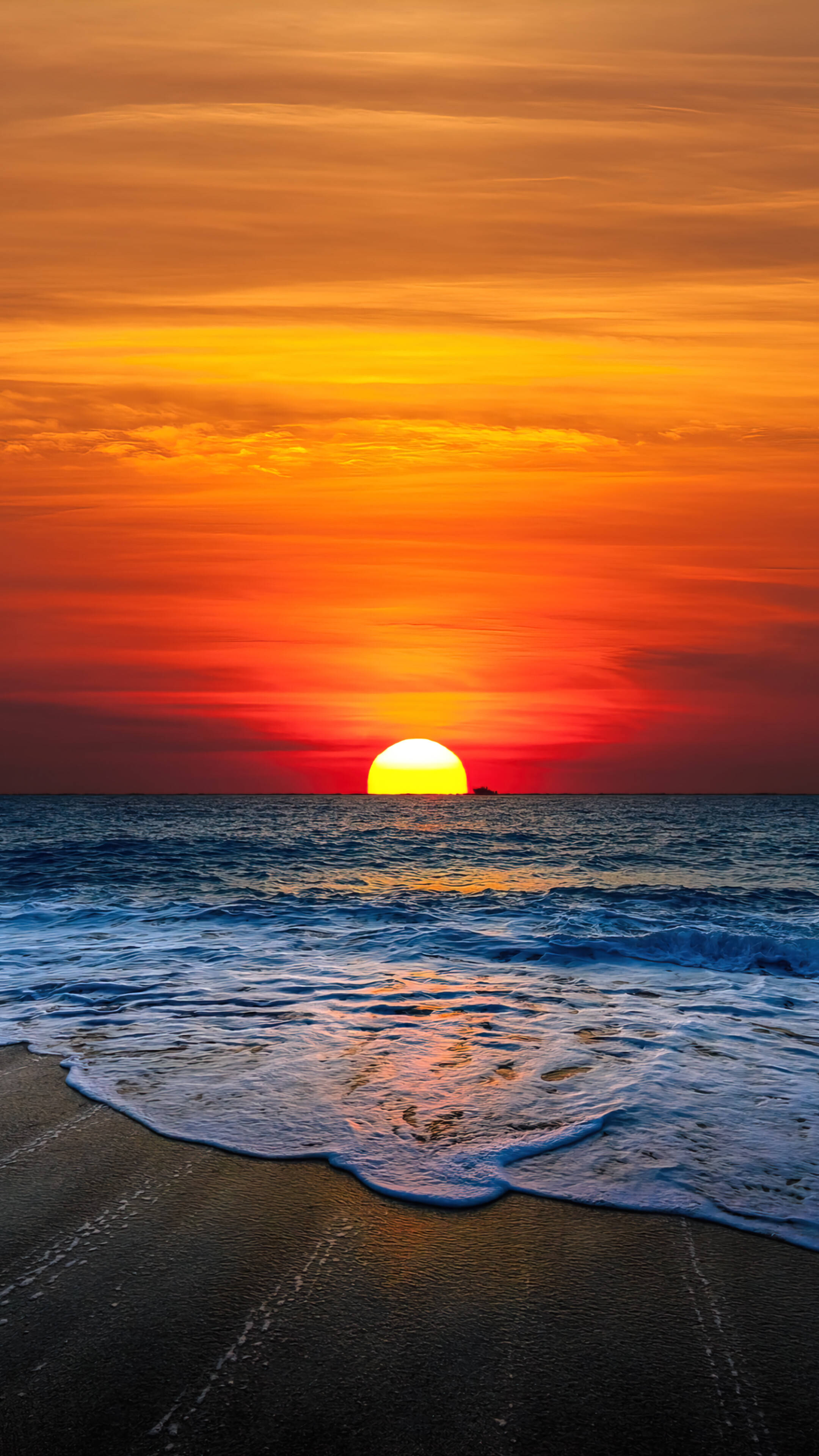 Atardecer Naranja Sobre la Playa Android Fondos de pantalla