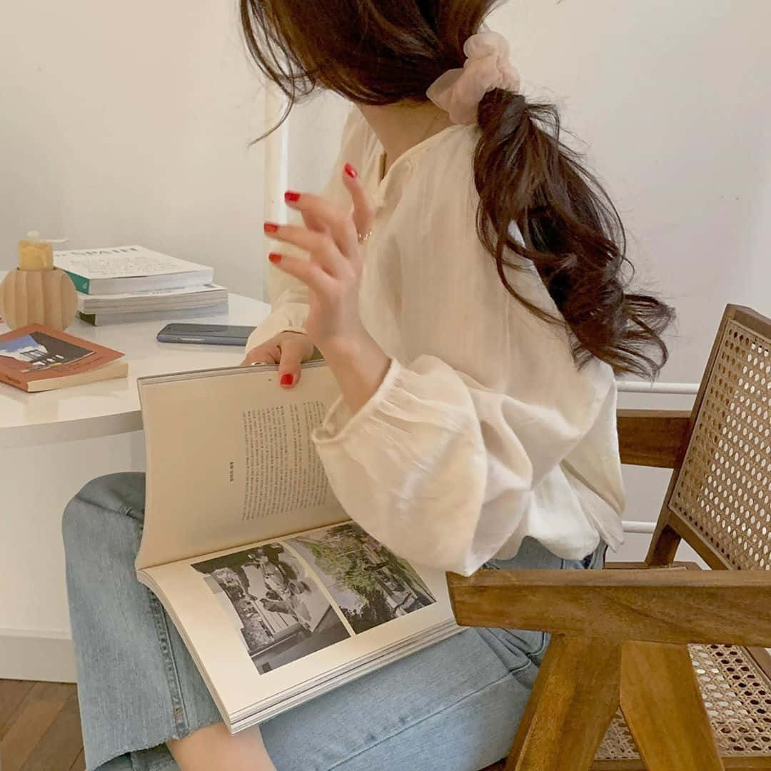 Beige estético para hermosas combinaciones de naturaleza y arte Fondos de pantalla