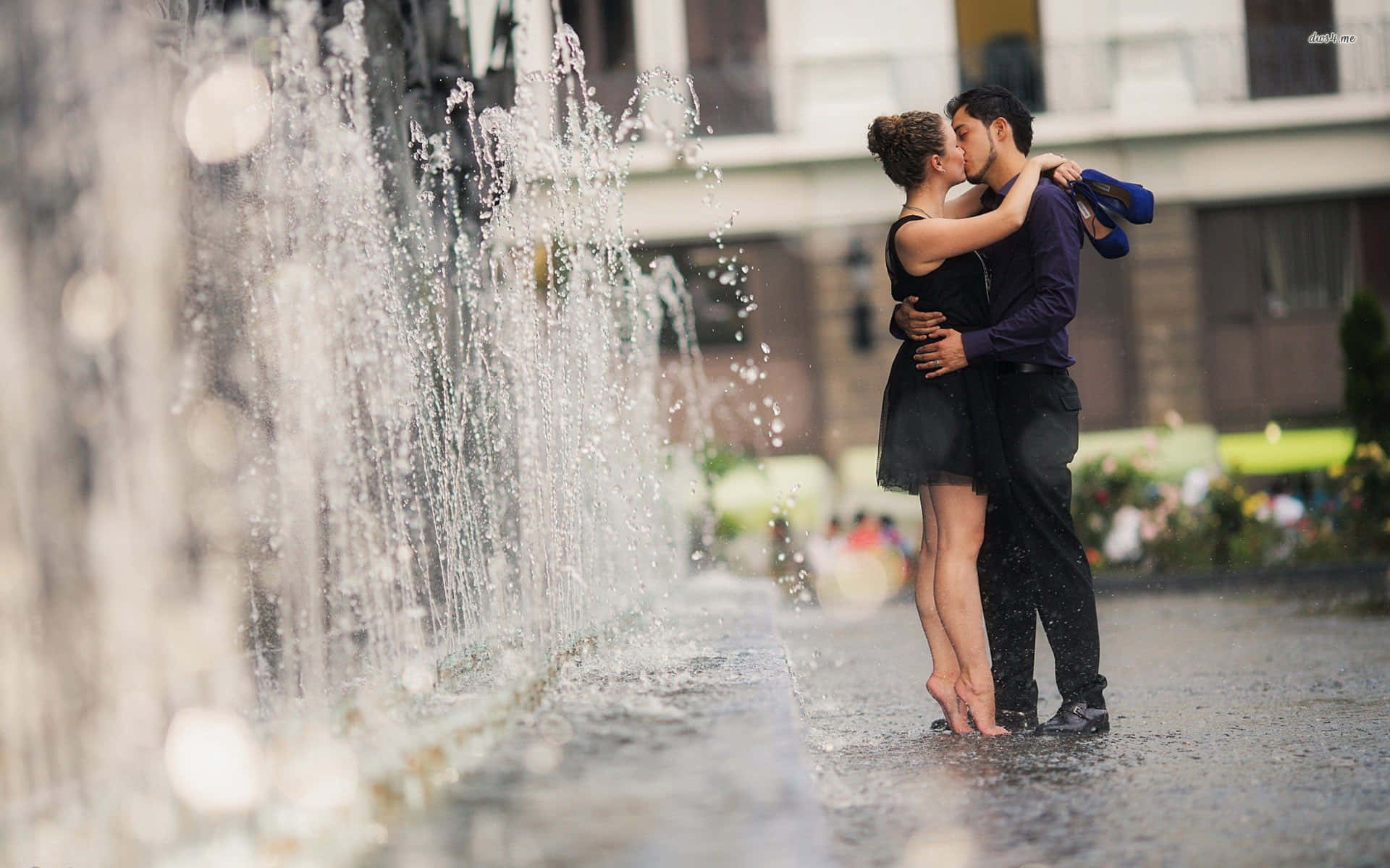 Besos Románticos en una Cita de Amor Fondos de pantalla