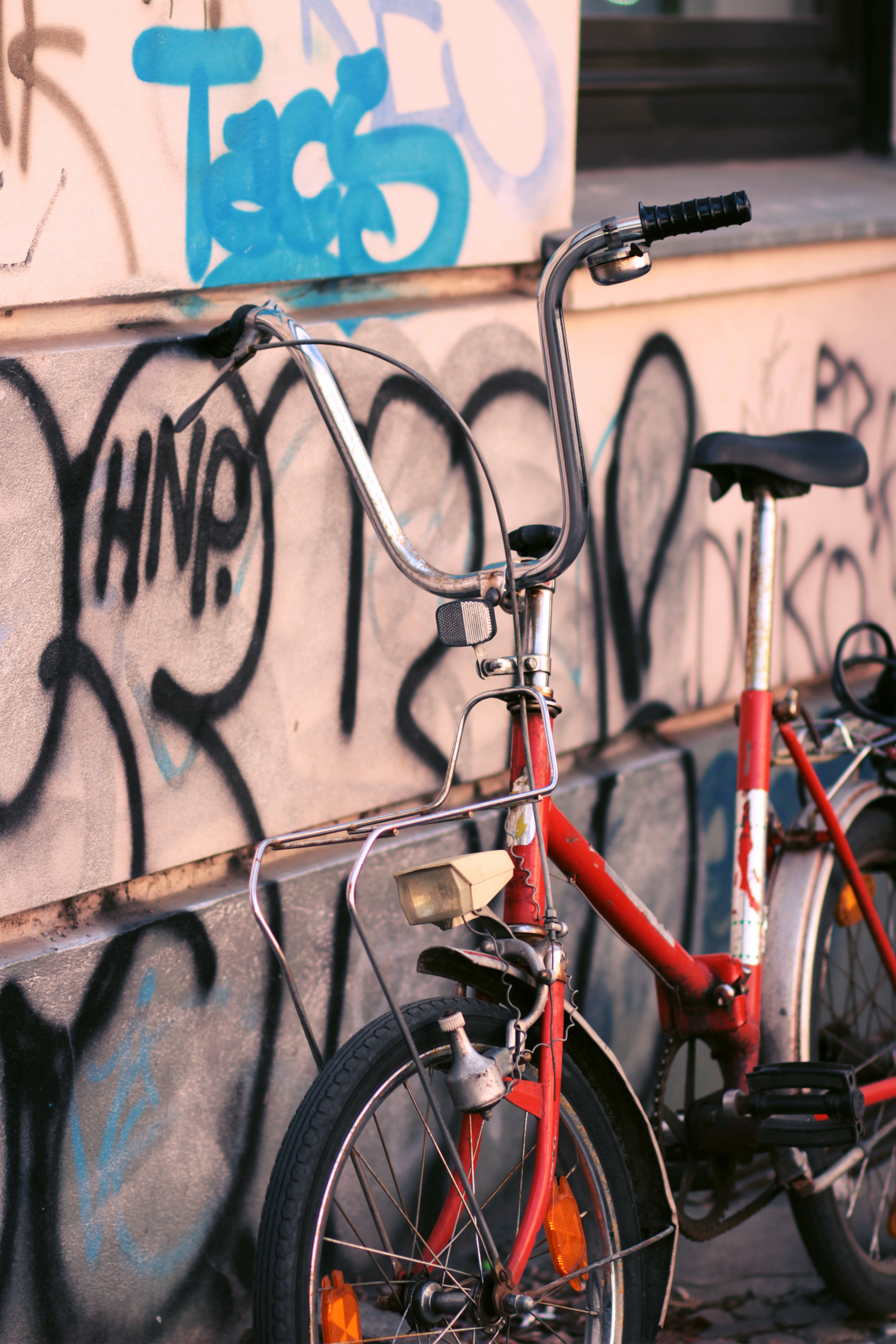 Bicicleta Roja y Grafiti Fondos de pantalla