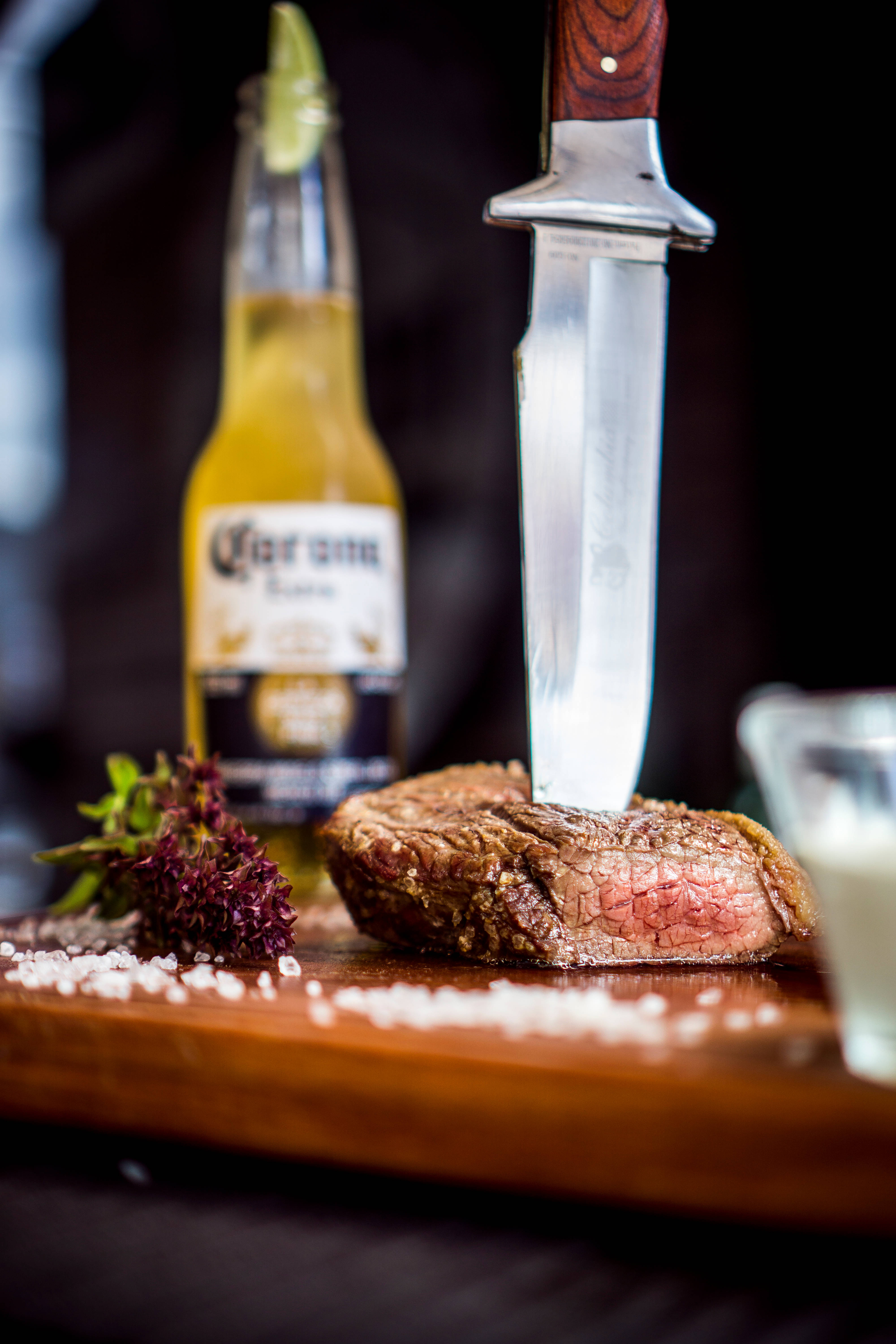 Bistec Chisporroteante en Parrilla Argentina Tradicional Fondos de pantalla