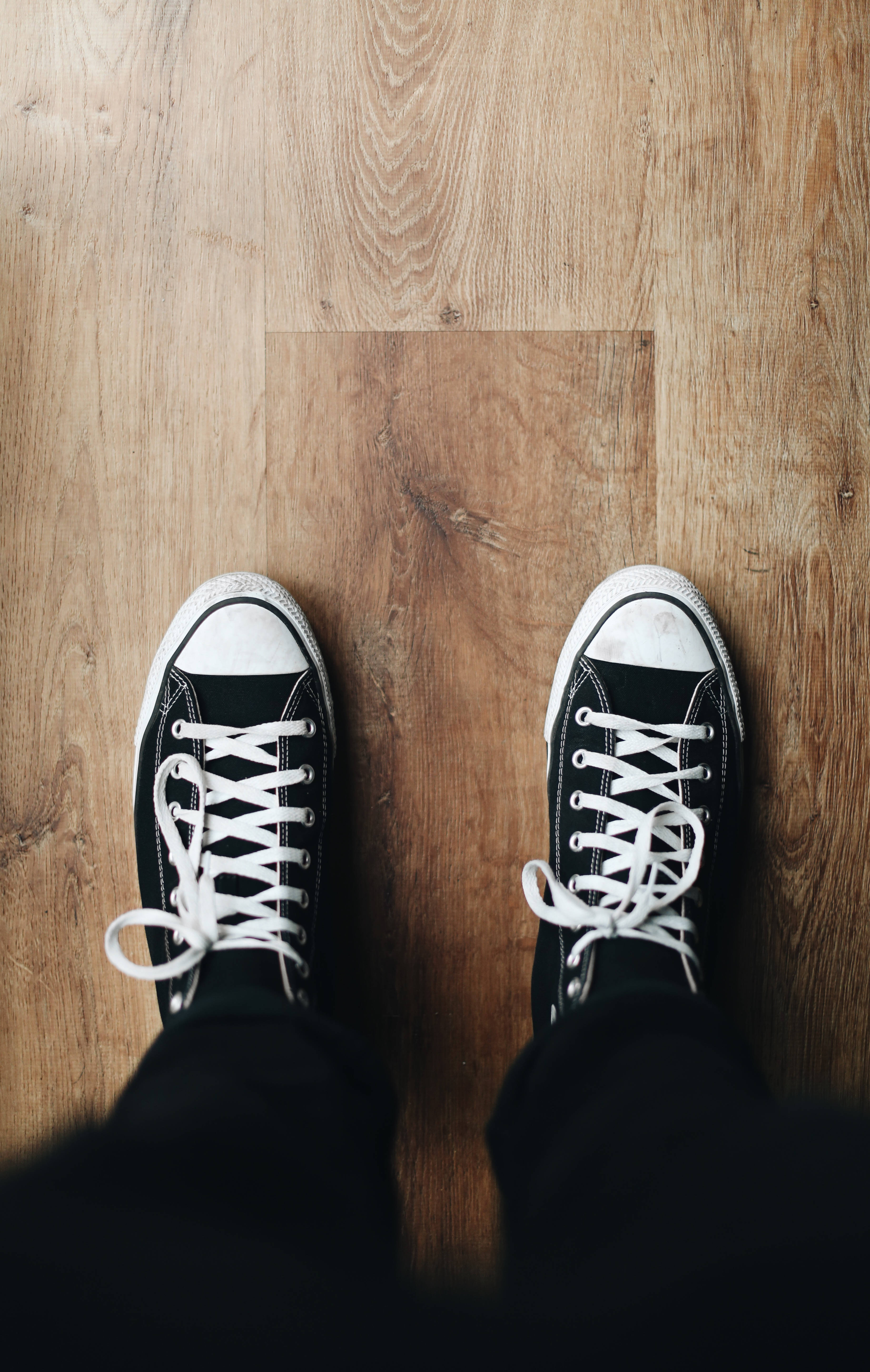 Black Converse Sneakers Fondos de pantalla