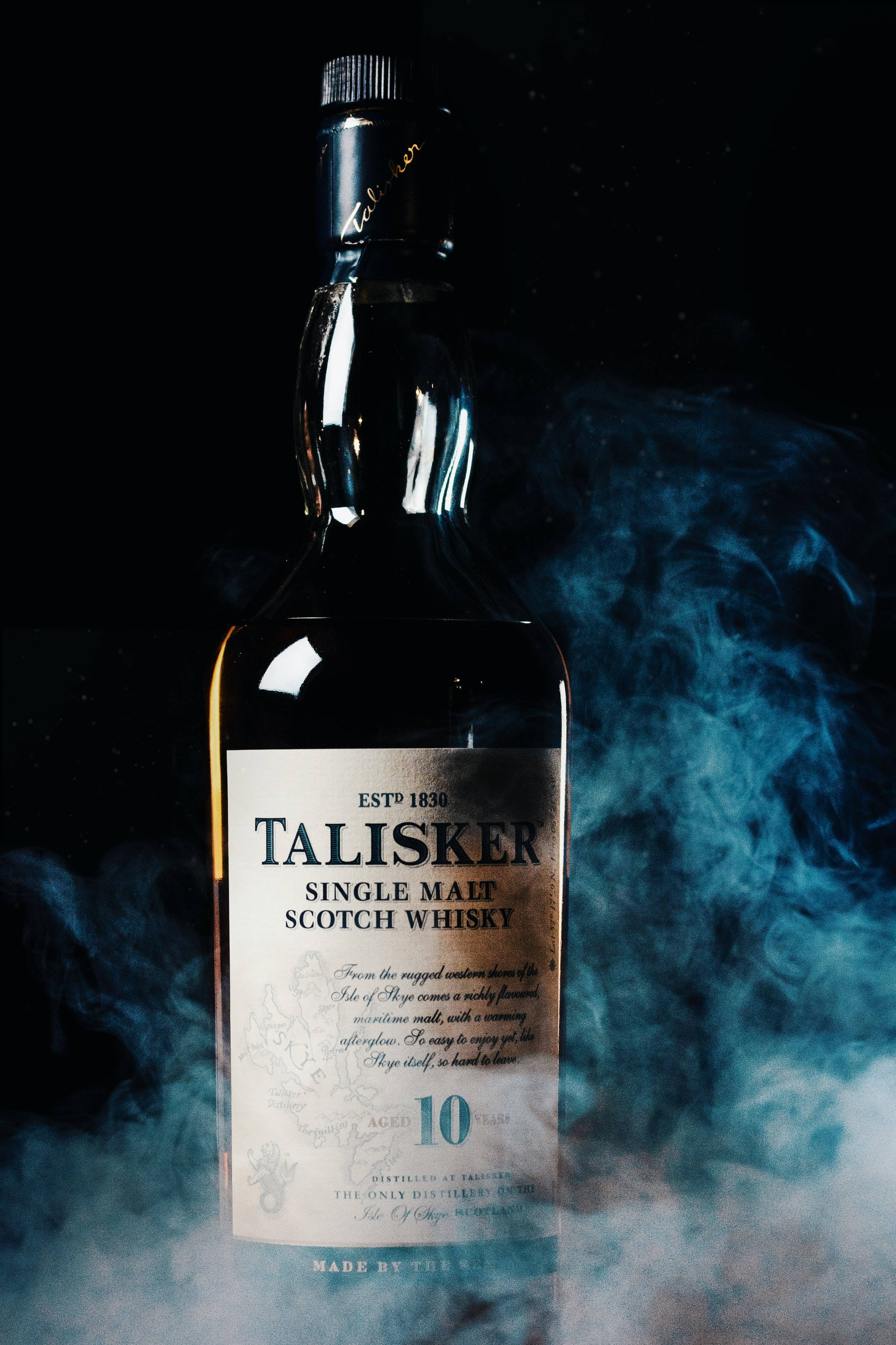 Botella de whisky escocés Talisker ahumado Fondos de pantalla