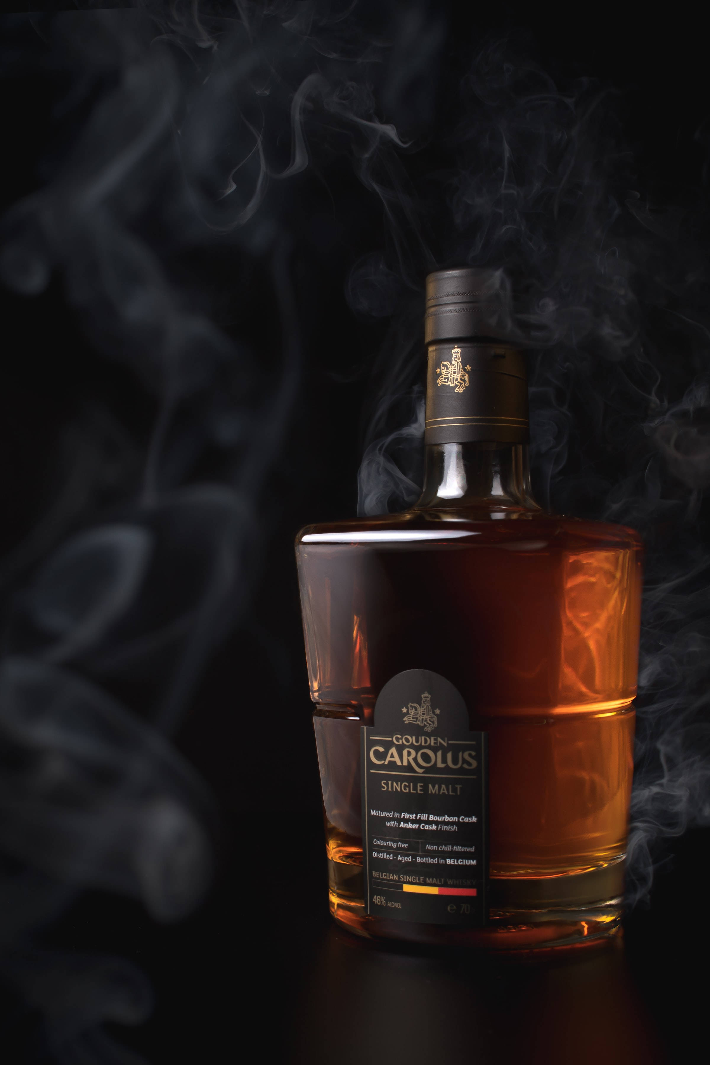 Botella redonda de whiskey Gouden Carolus Fondos de pantalla