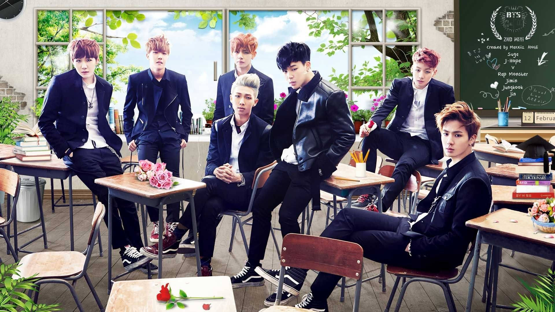 Wallpaper de la boyband BTS posando juntos en la escuela.
