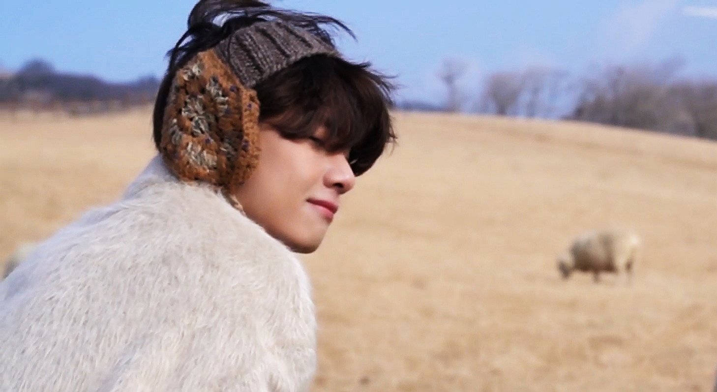 BTS V Orejeras Tejidas Fondos de pantalla