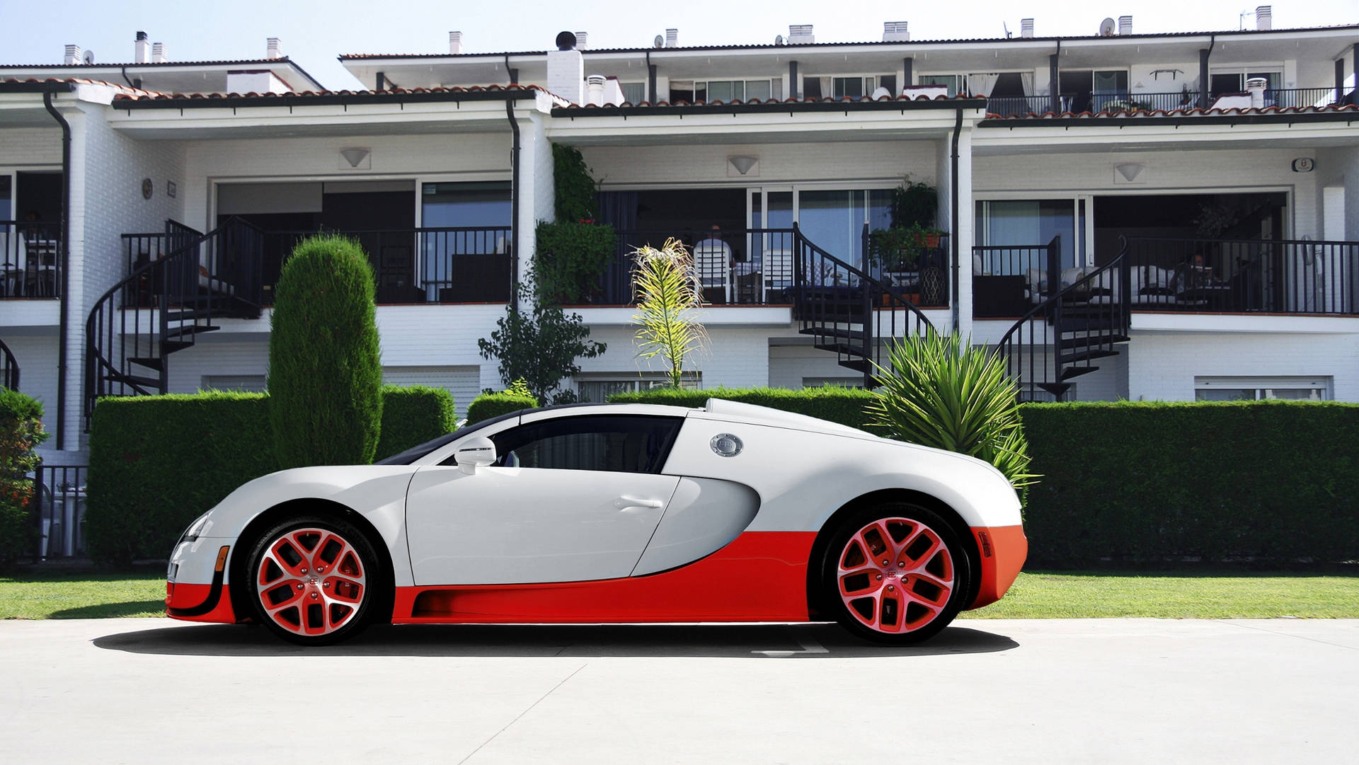 Fondo de Pantalla del Bugatti Veyron Blanco y Naranja