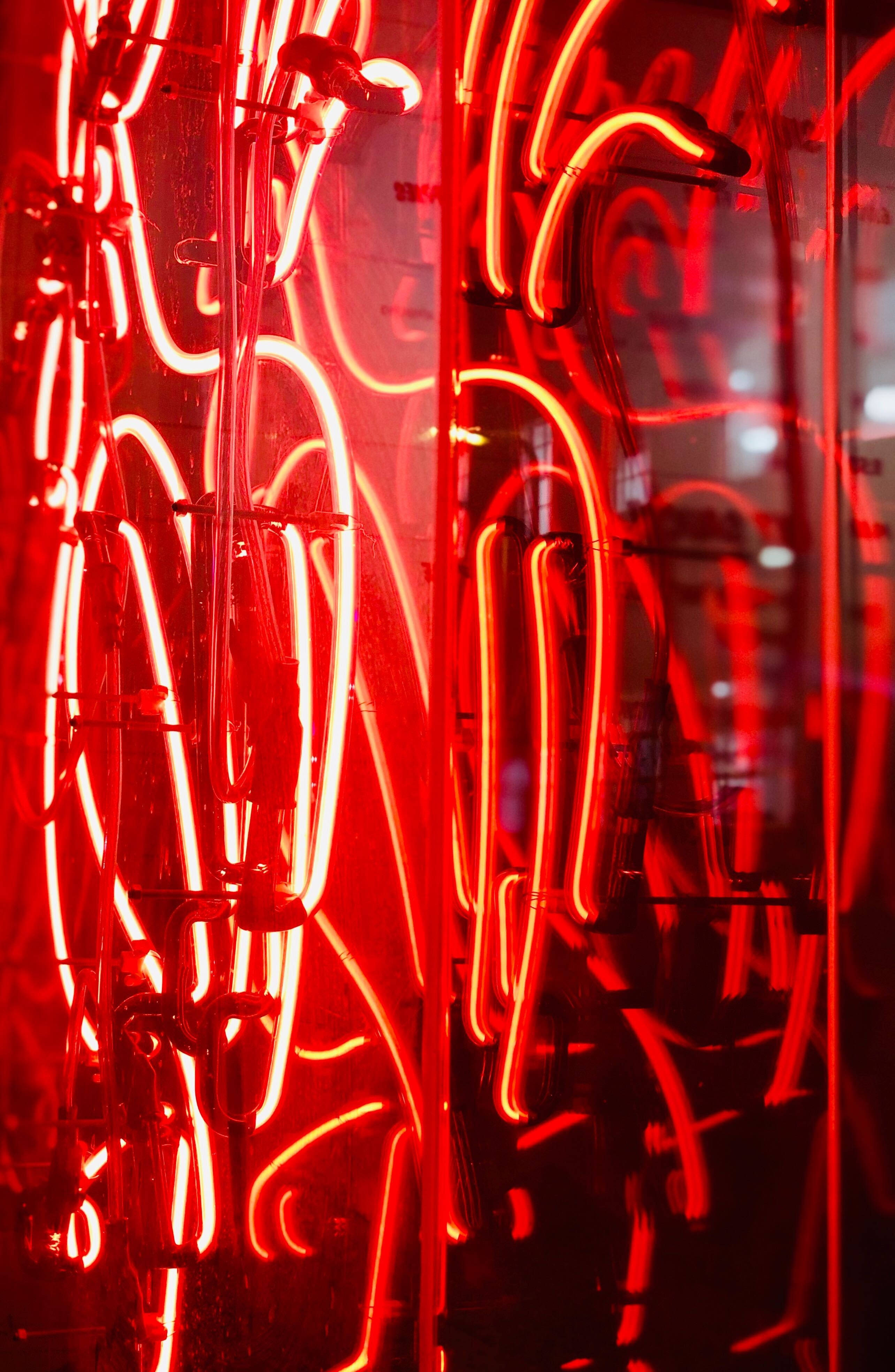 Cables de Neón Rojos Fondos de pantalla