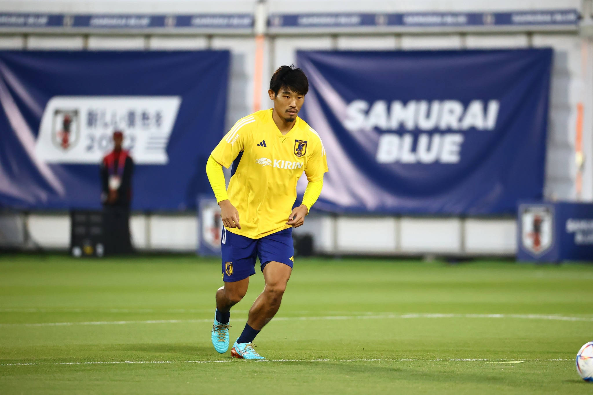 Calentamiento de Tomiyasu de la Selección Nacional de Japón Fondos de pantalla