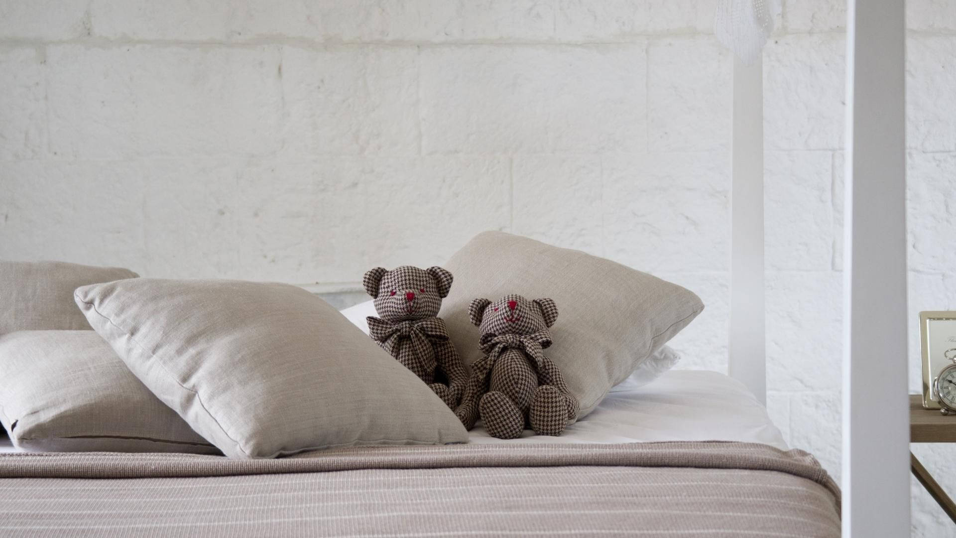Cama blanca estética Fondos de pantalla