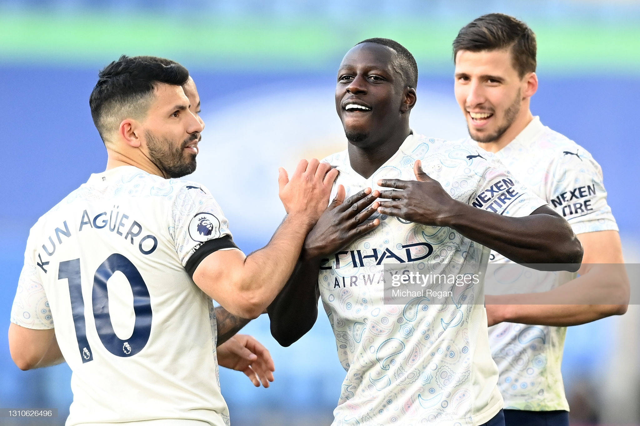 Camiseta Blanca de Benjamin Mendy del Etihad Fondos de pantalla