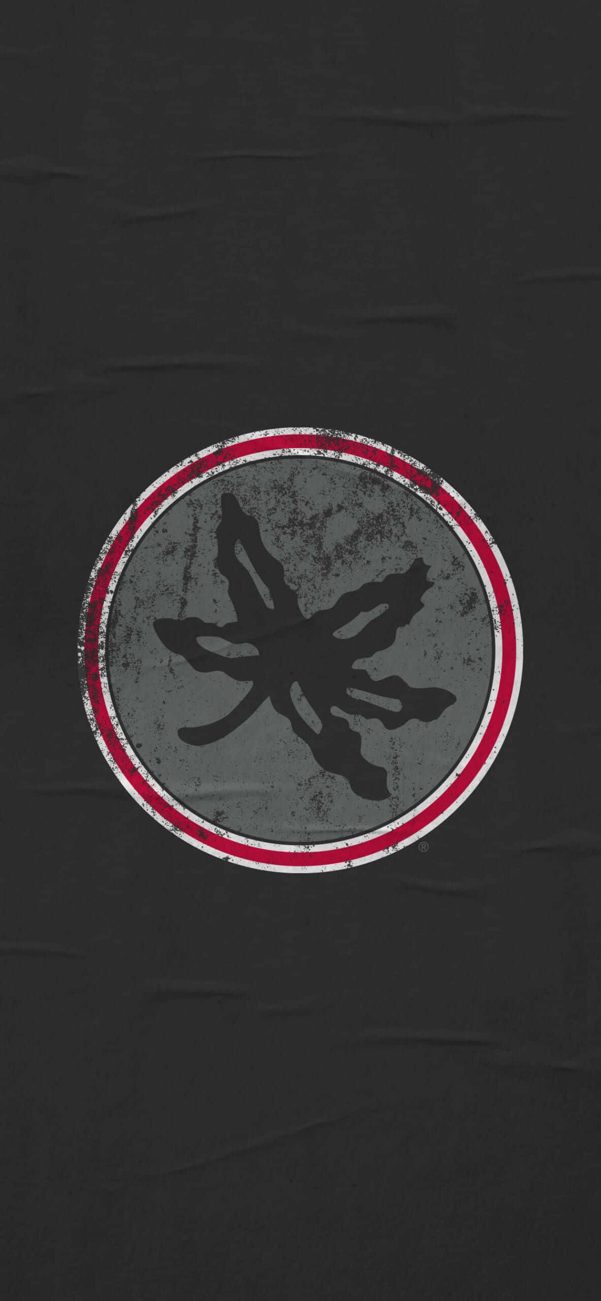 una camiseta negra con un logotipo rojo y blanco Fondos de pantalla