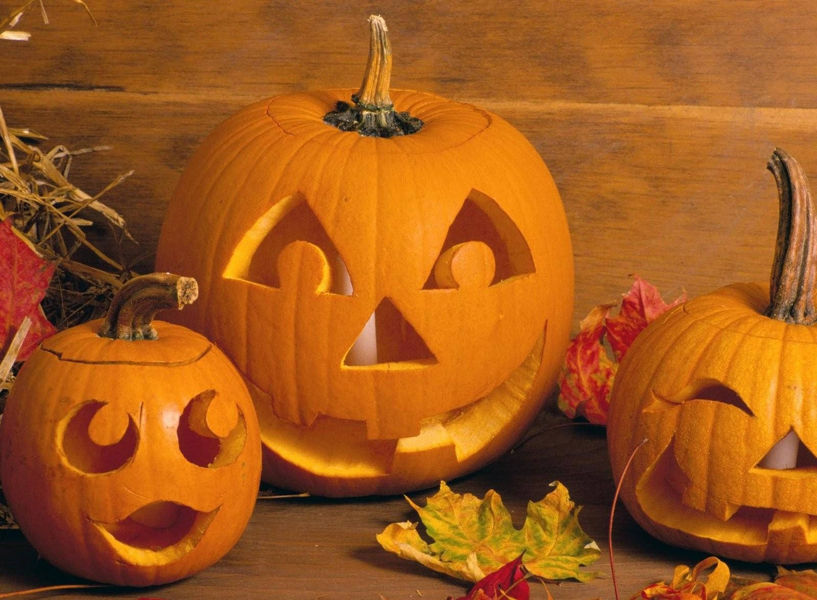 Caras de Calabaza Talladas de Halloween Fondos de pantalla