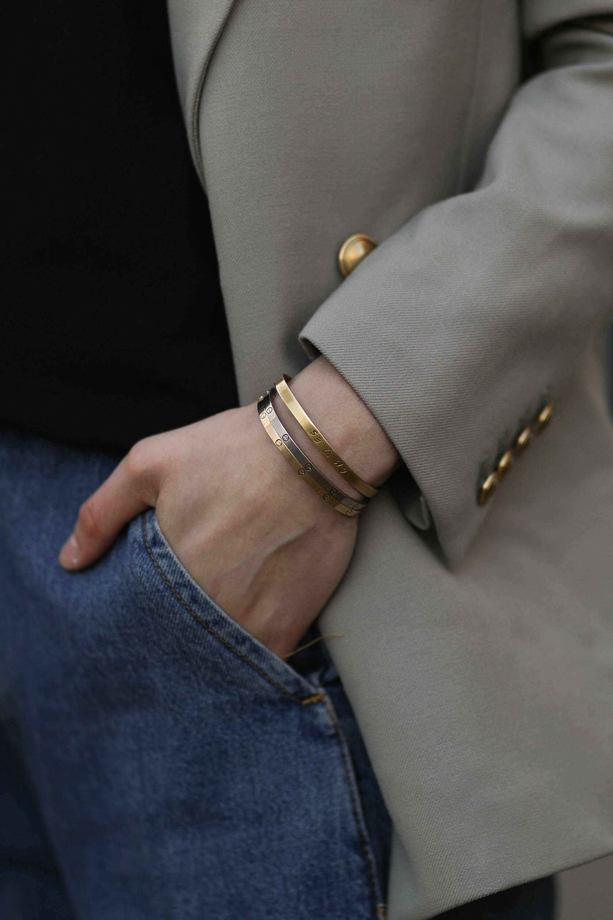 Cartier de Hombre con Traje Fondos de pantalla