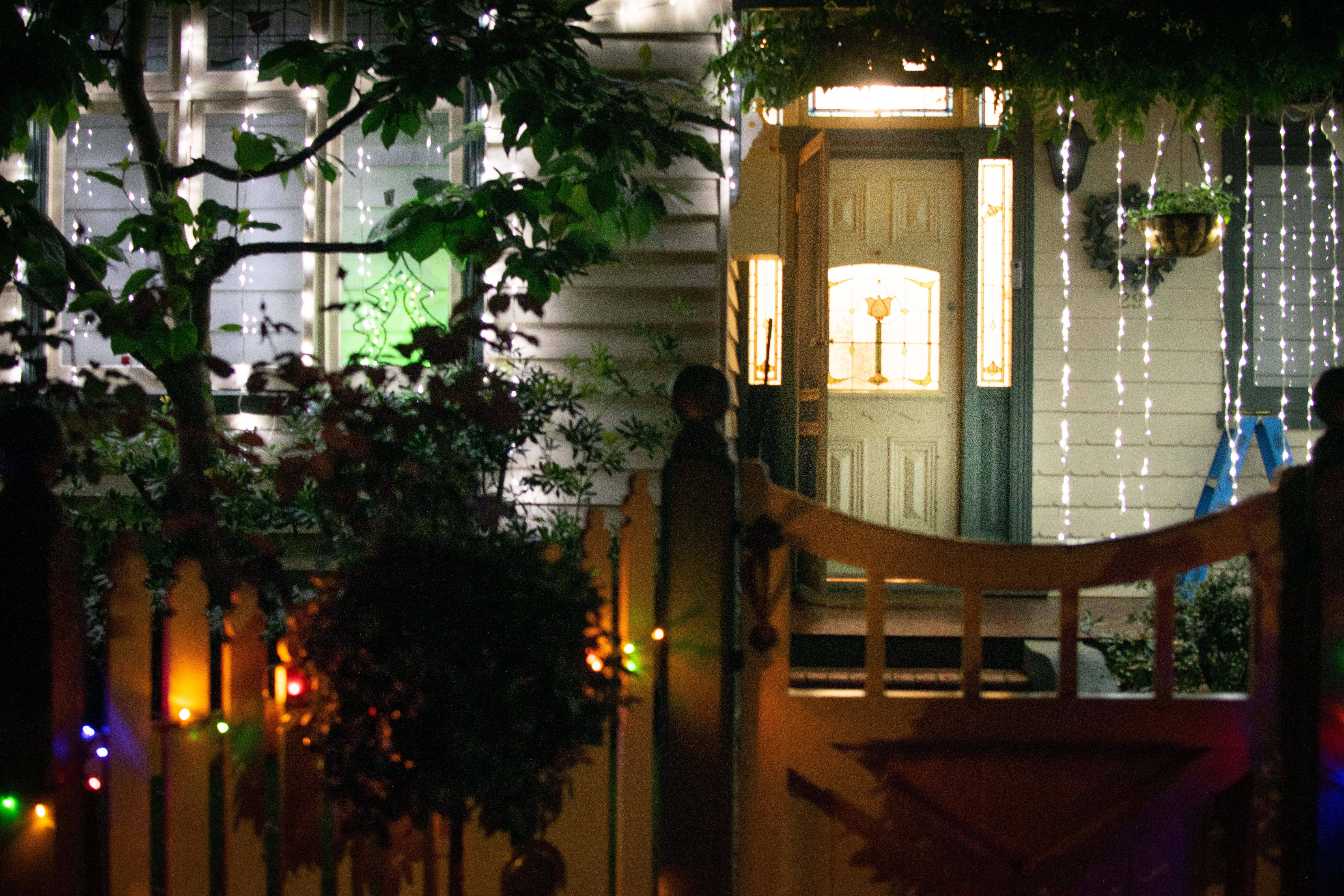 Casa decorada para la Navidad australiana Fondos de pantalla