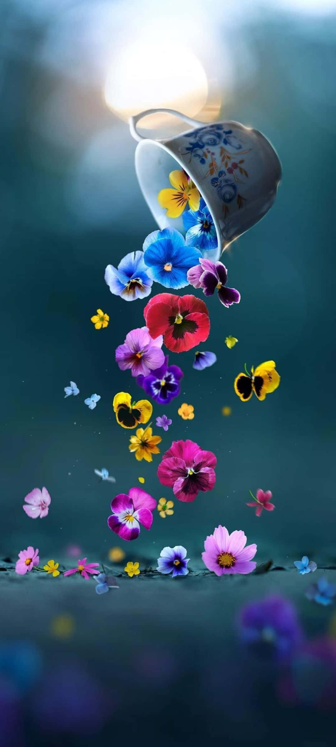 Cascada floral encantada que brota de una taza Fondos de pantalla