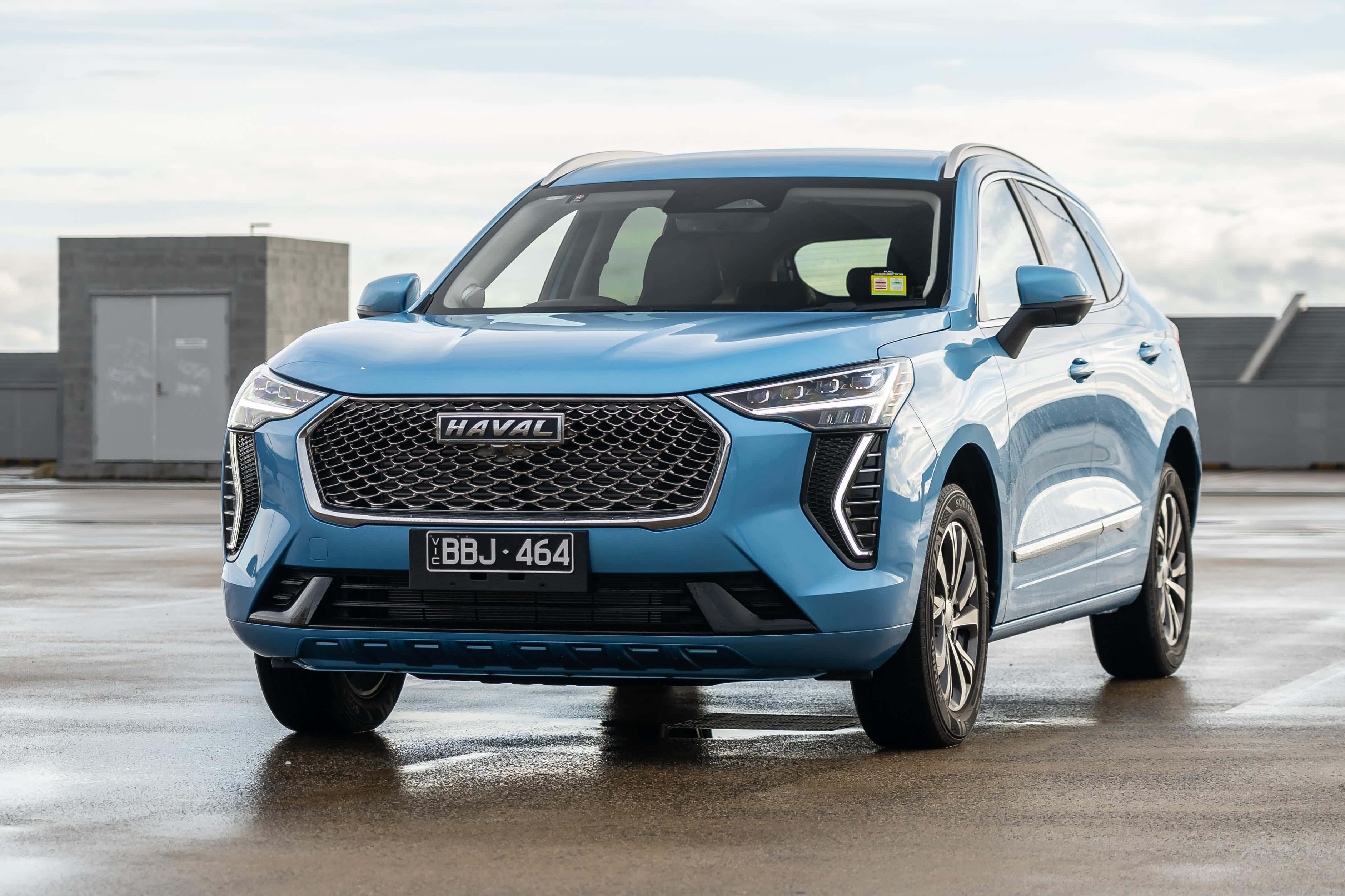 Cautivador Haval SUV en una Aventura por el Desierto Fondos de pantalla
