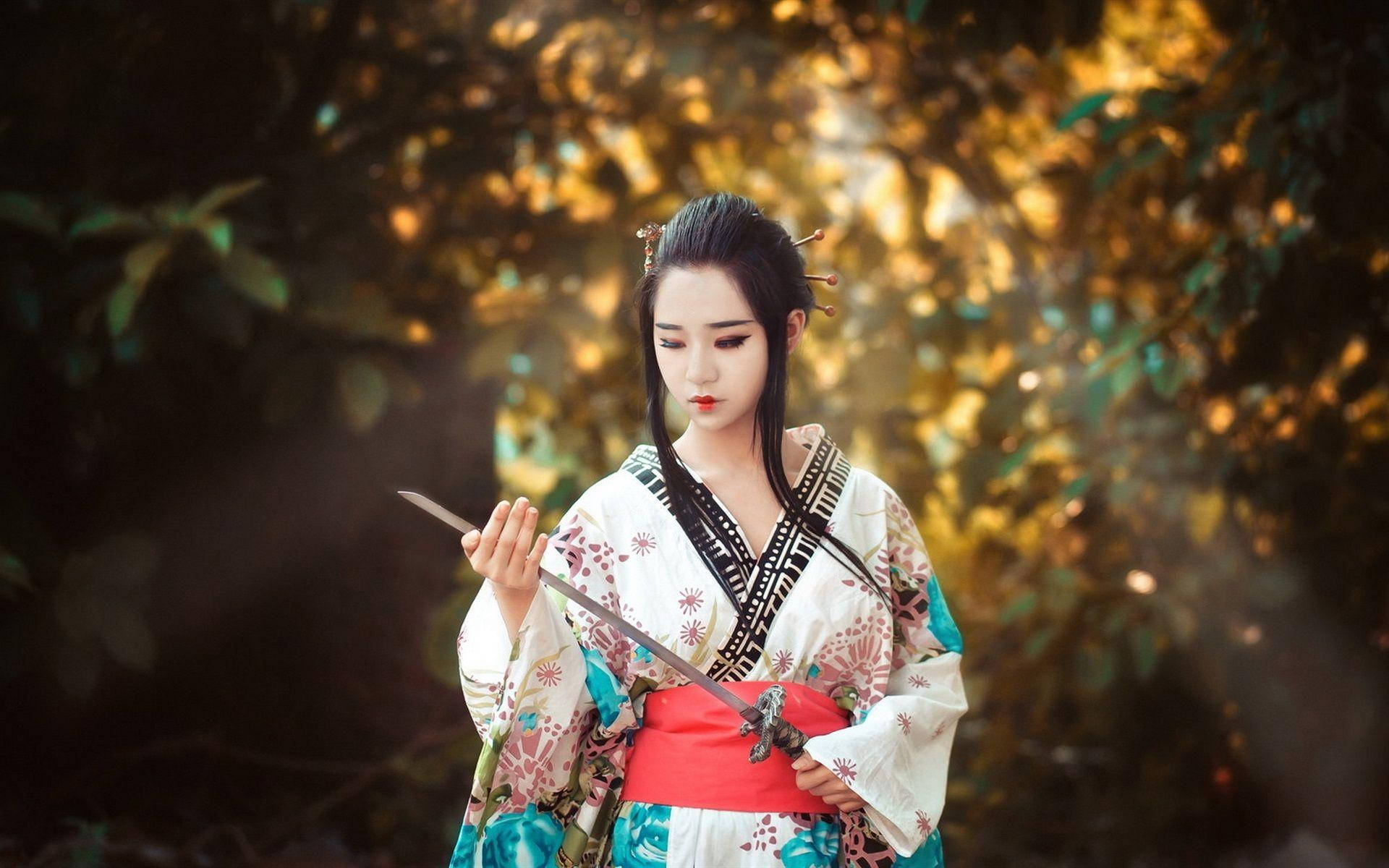 Chica japonesa con espada Fondos de pantalla
