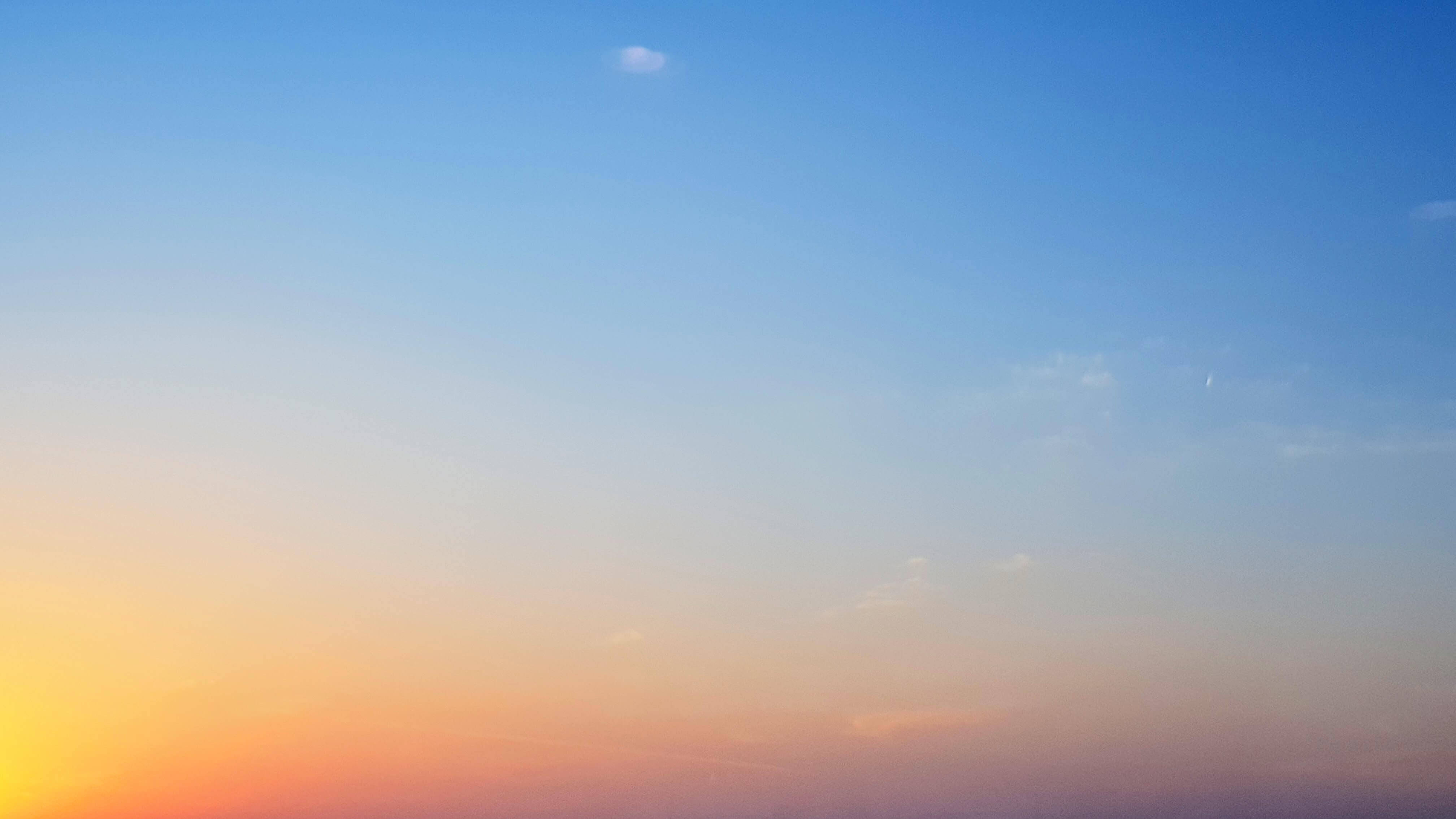 Cielo despejado anaranjado azulado Fondos de pantalla