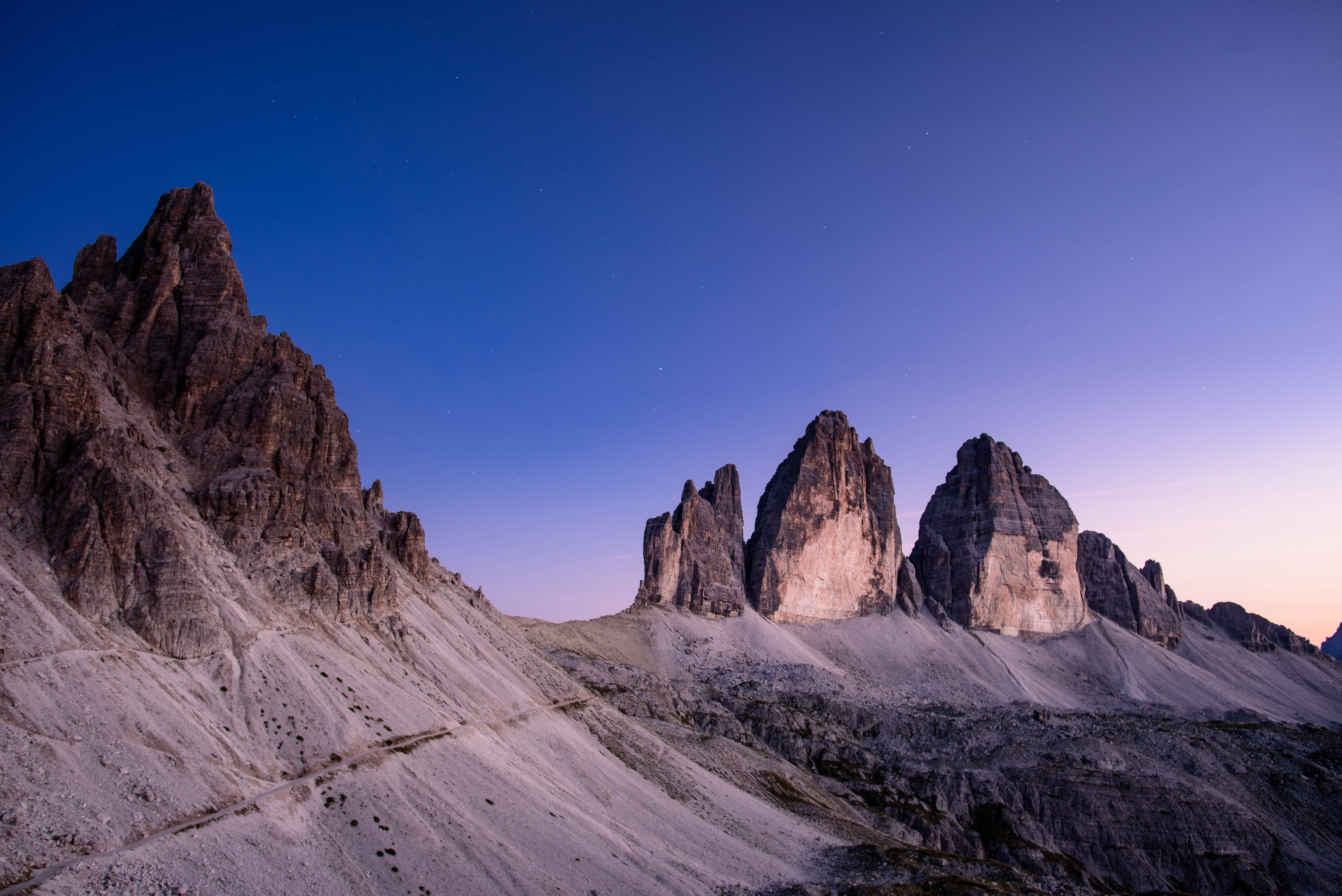 Cielo Despejado en los Dolomitas Fondos de pantalla