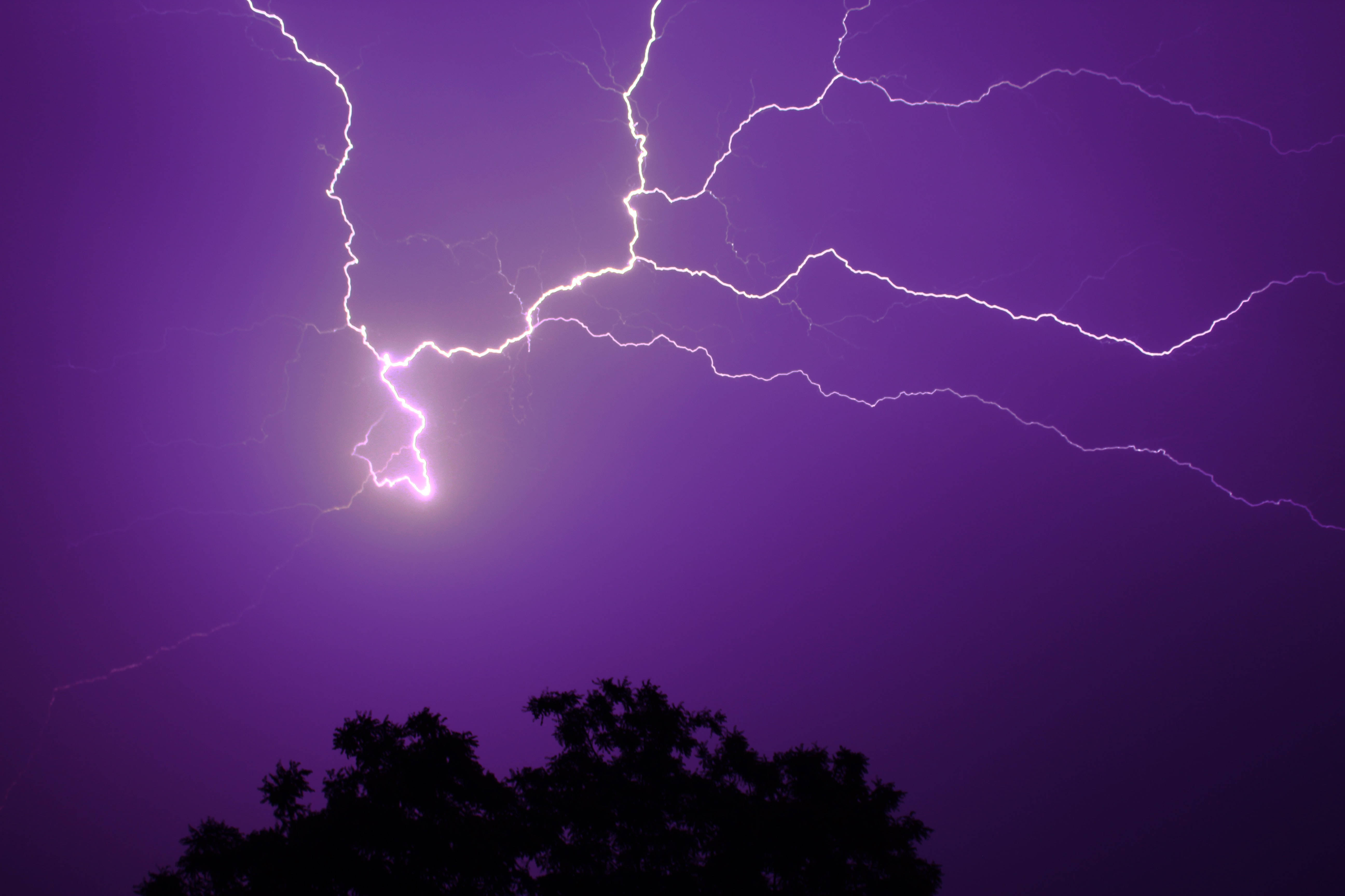 Cielo Tormentoso Púrpura Oscuro Estético Fondos de pantalla