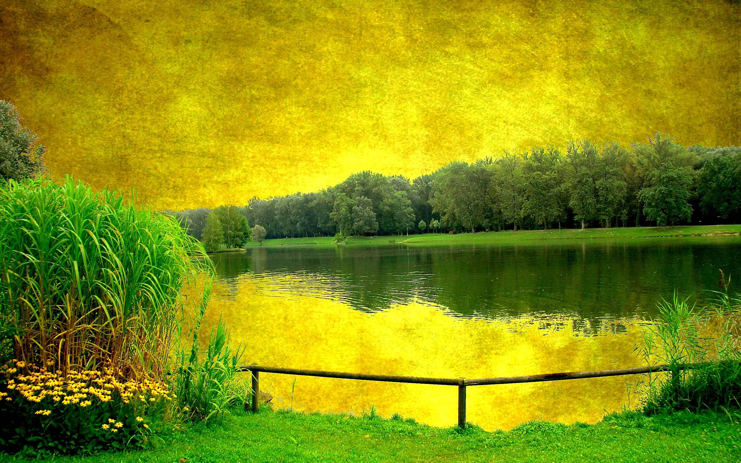 Cielo verde sobre un río Fondos de pantalla