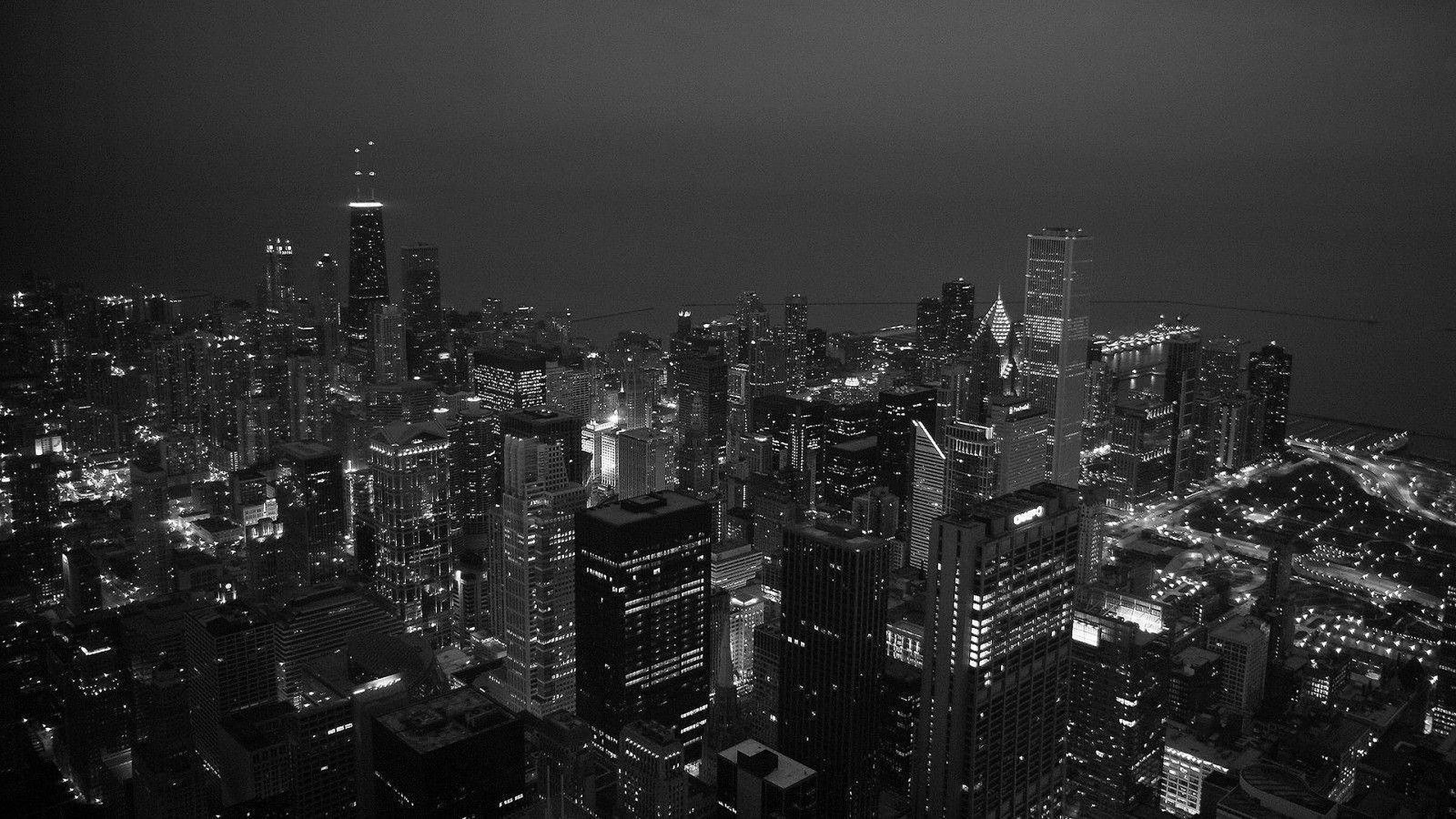 Ciudad Oscura en Blanco y Negro Fondos de pantalla