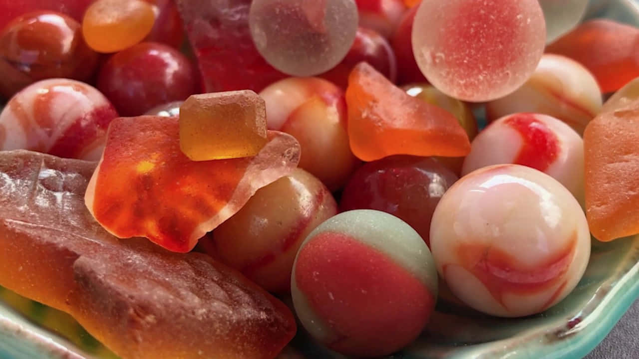 Colección vibrante de vidrio marino en la orilla Fondos de pantalla
