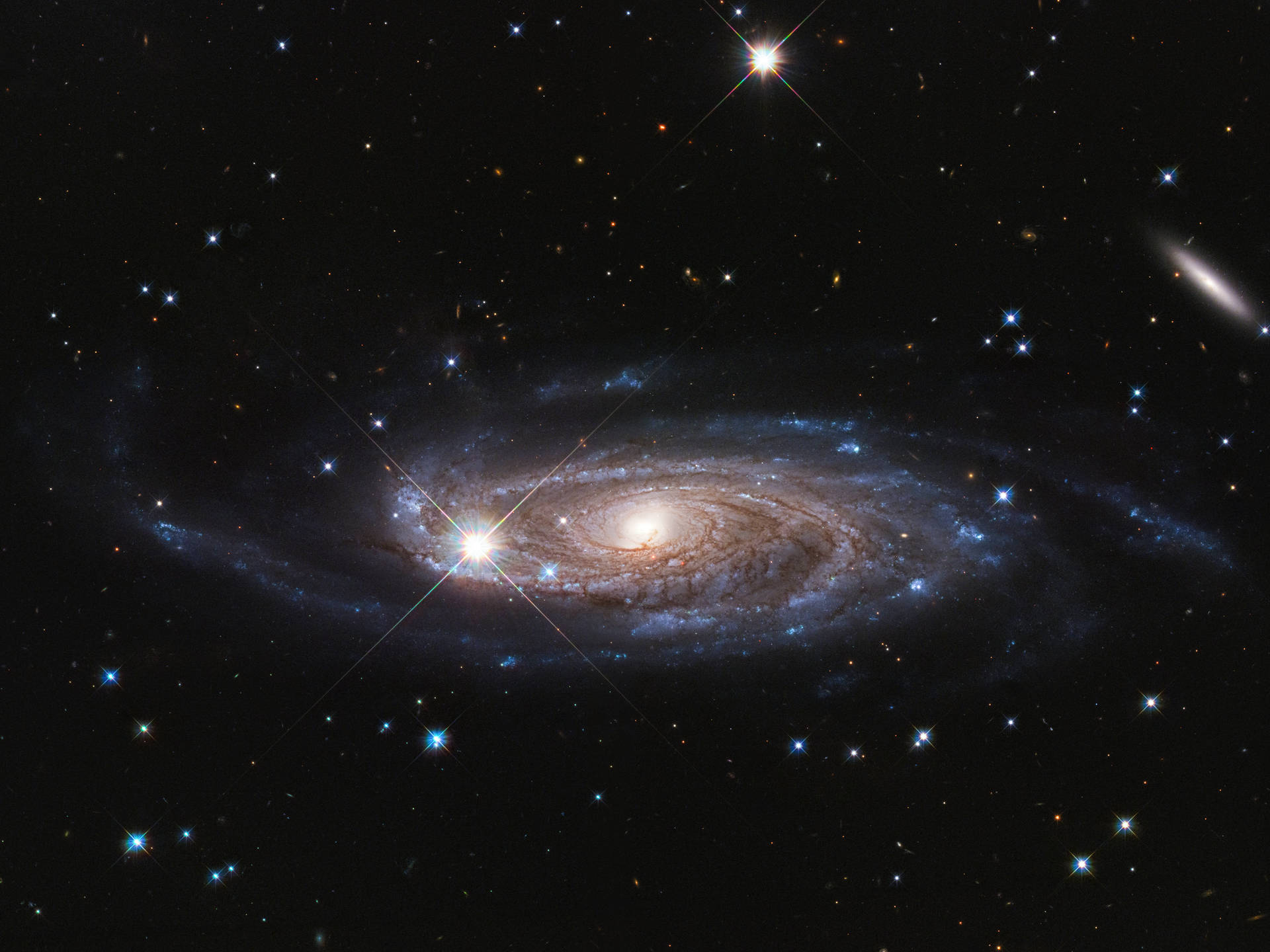 Fondo de pantalla genial de la espiral de la Vía Láctea en el espacio exterior