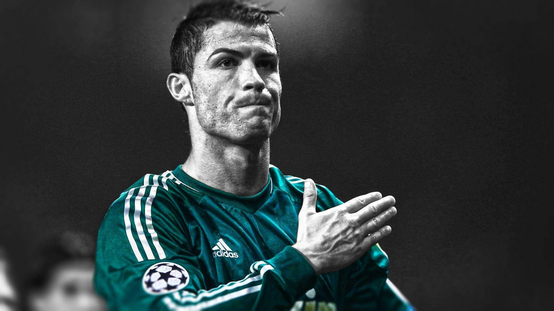 Fondo de pantalla de la señal del pecho de Cristiano Ronaldo.