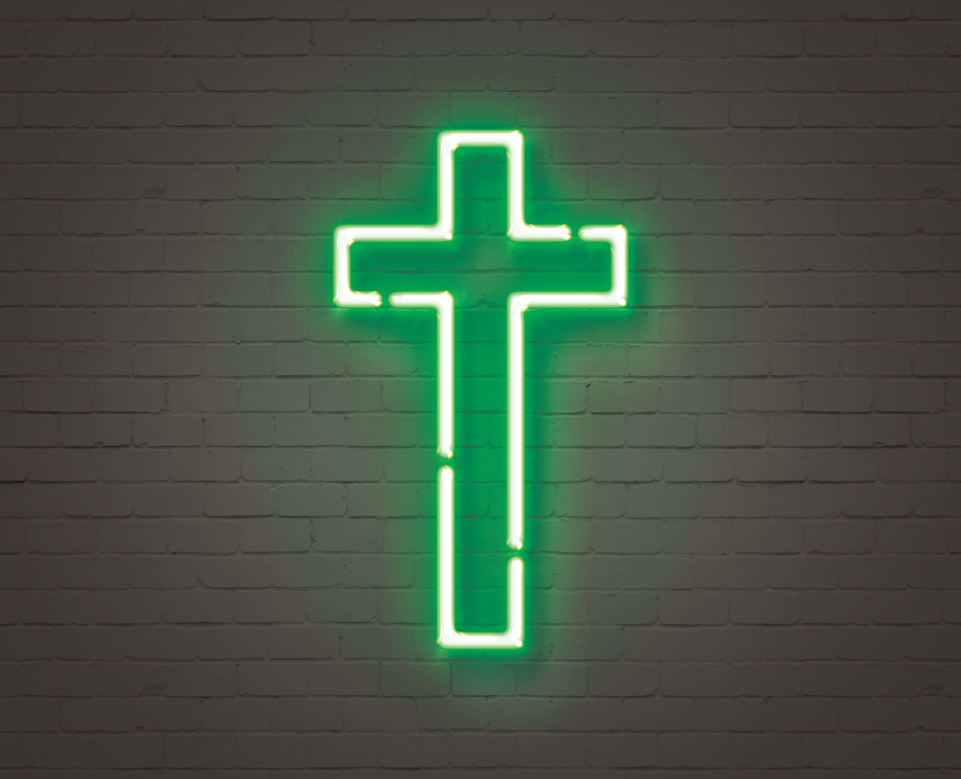 Cruz de neón iluminada contra el cielo nocturno Fondos de pantalla