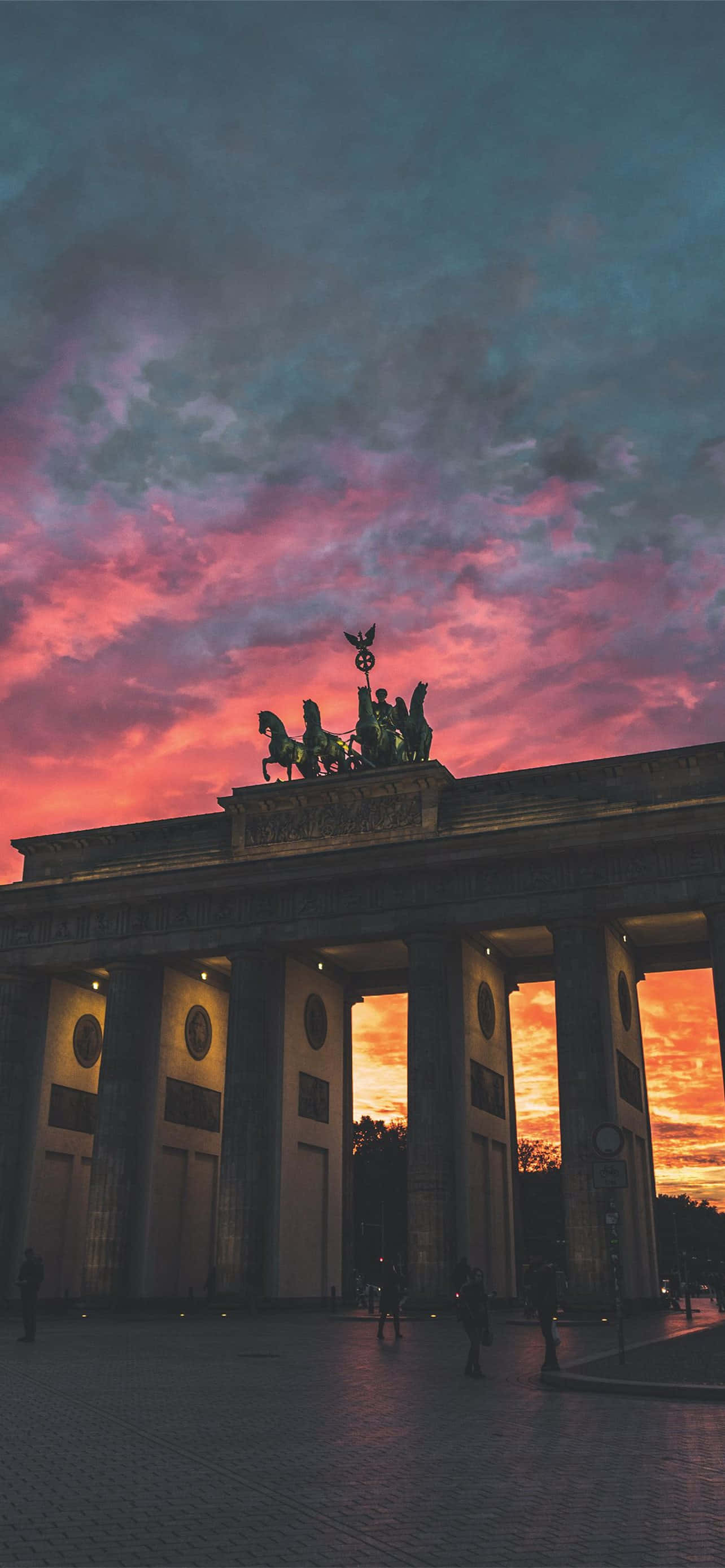 Cuadriga de la Puerta de Brandeburgo Cielo Rosa Naranja Fondos de pantalla