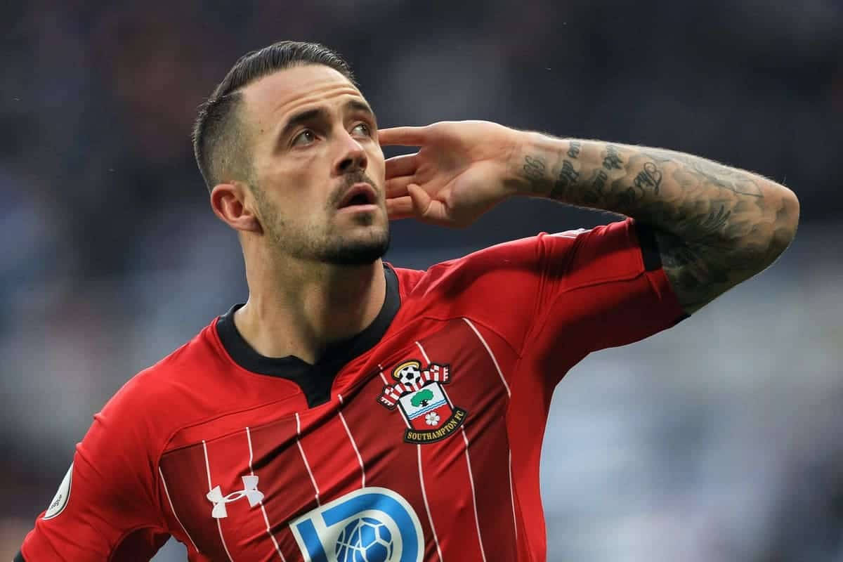 Danny Ings haciendo bocina con las manos Fondos de pantalla