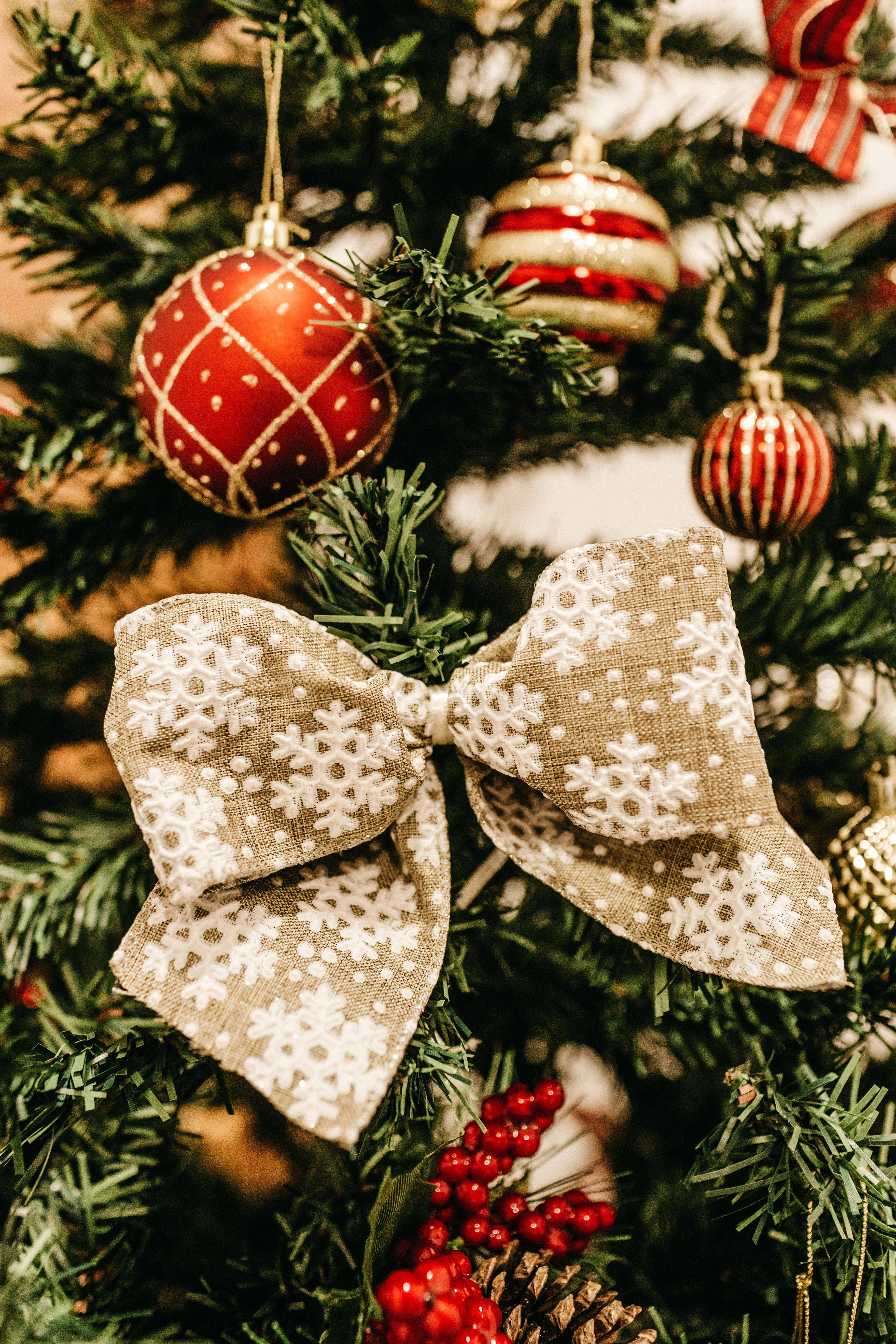 Decoración de Árbol de Navidad 8K para Teléfono Fondos de pantalla