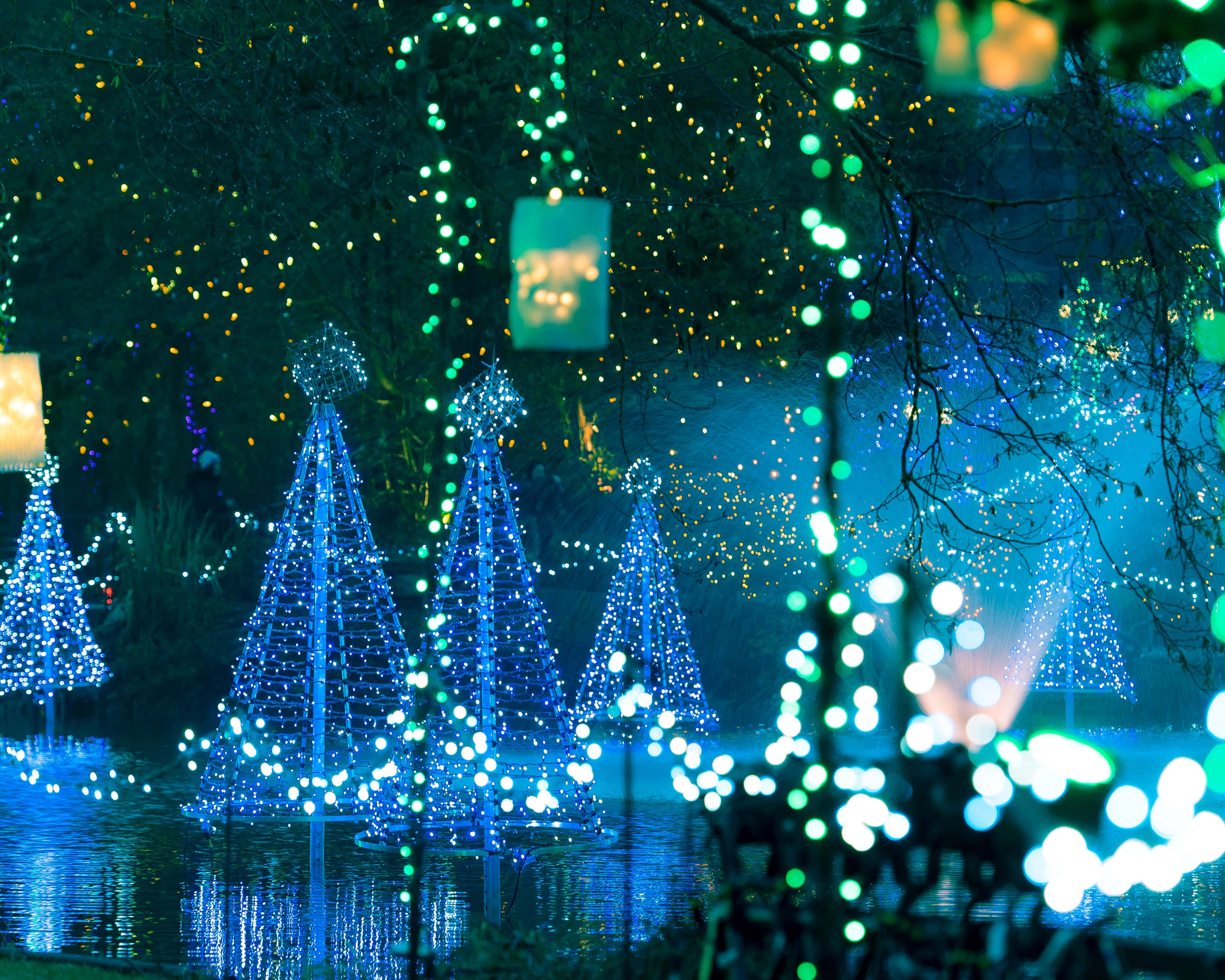 Deja que la calidez de la Navidad llene tu hogar de alegría Fondos de pantalla