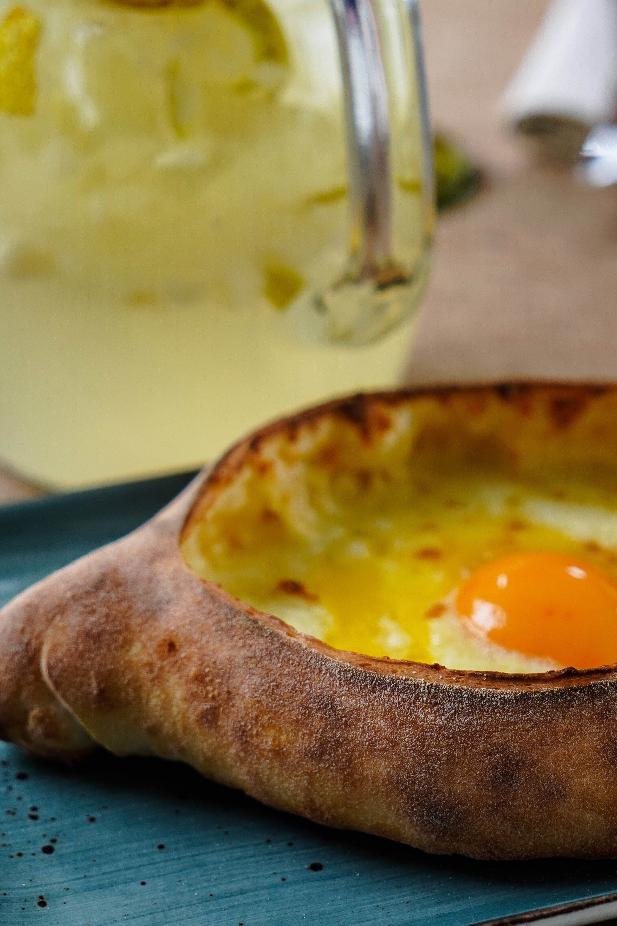 Delicioso festín de khachapuri georgiano Fondos de pantalla