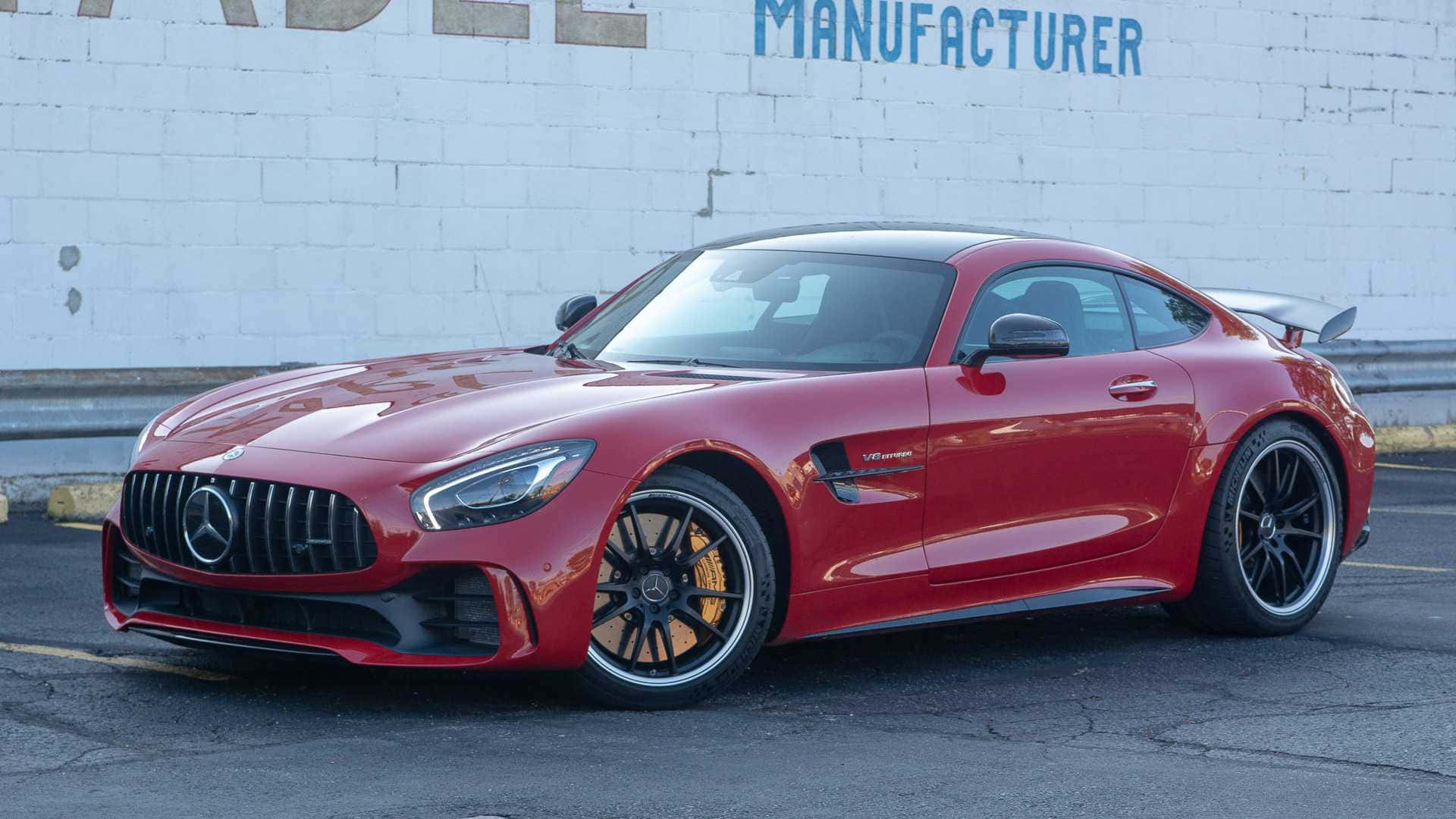 Desbloquea el poder del AMG GT-R Fondos de pantalla