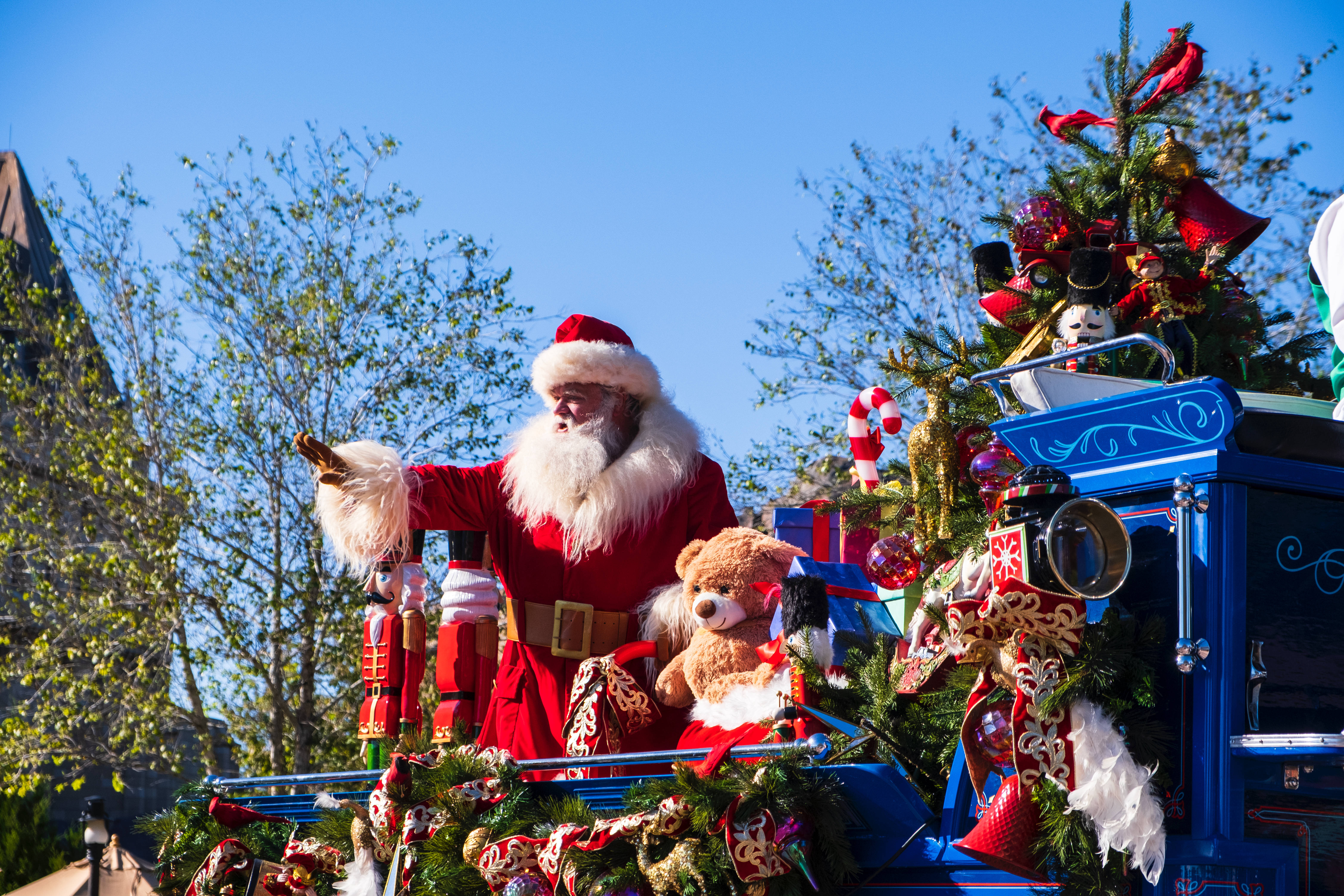 Desfile Navideño de Disney con Santa Claus Fondos de pantalla