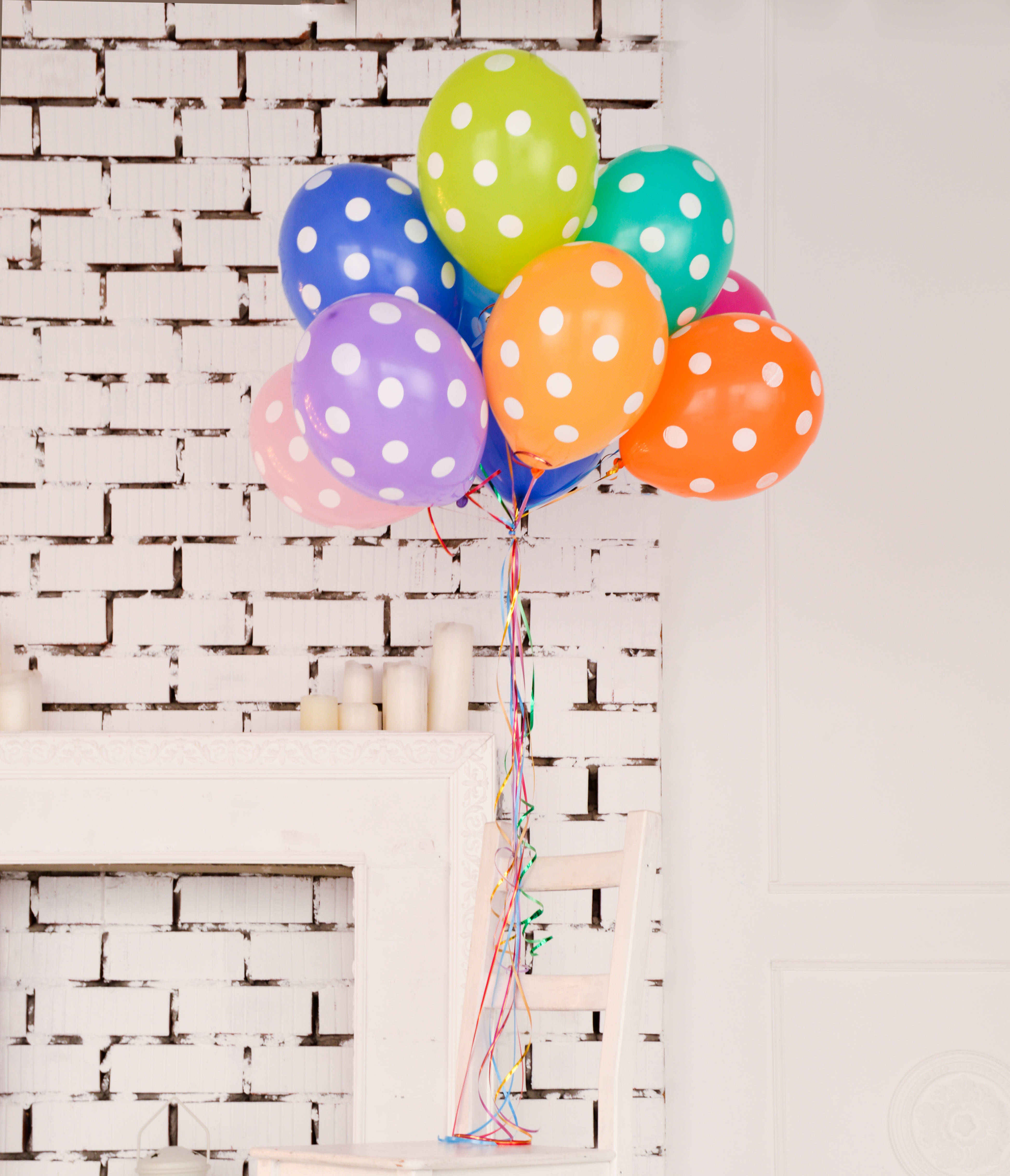 Diseños de Globos con Lunares para Feliz Cumpleaños Fondos de pantalla