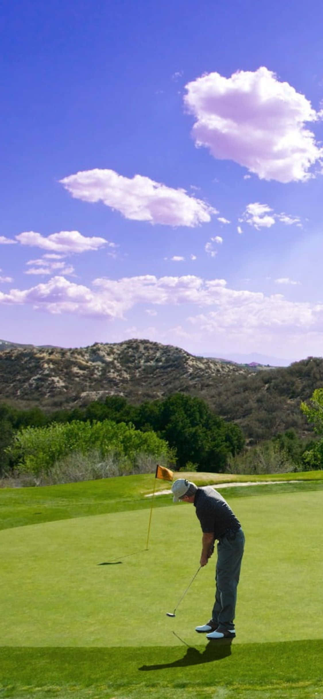 ¡Disfruta el Ritmo Tranquilo del Hermoso Campo de Golf Mientras Usas tu iPhone X! Fondos de pantalla